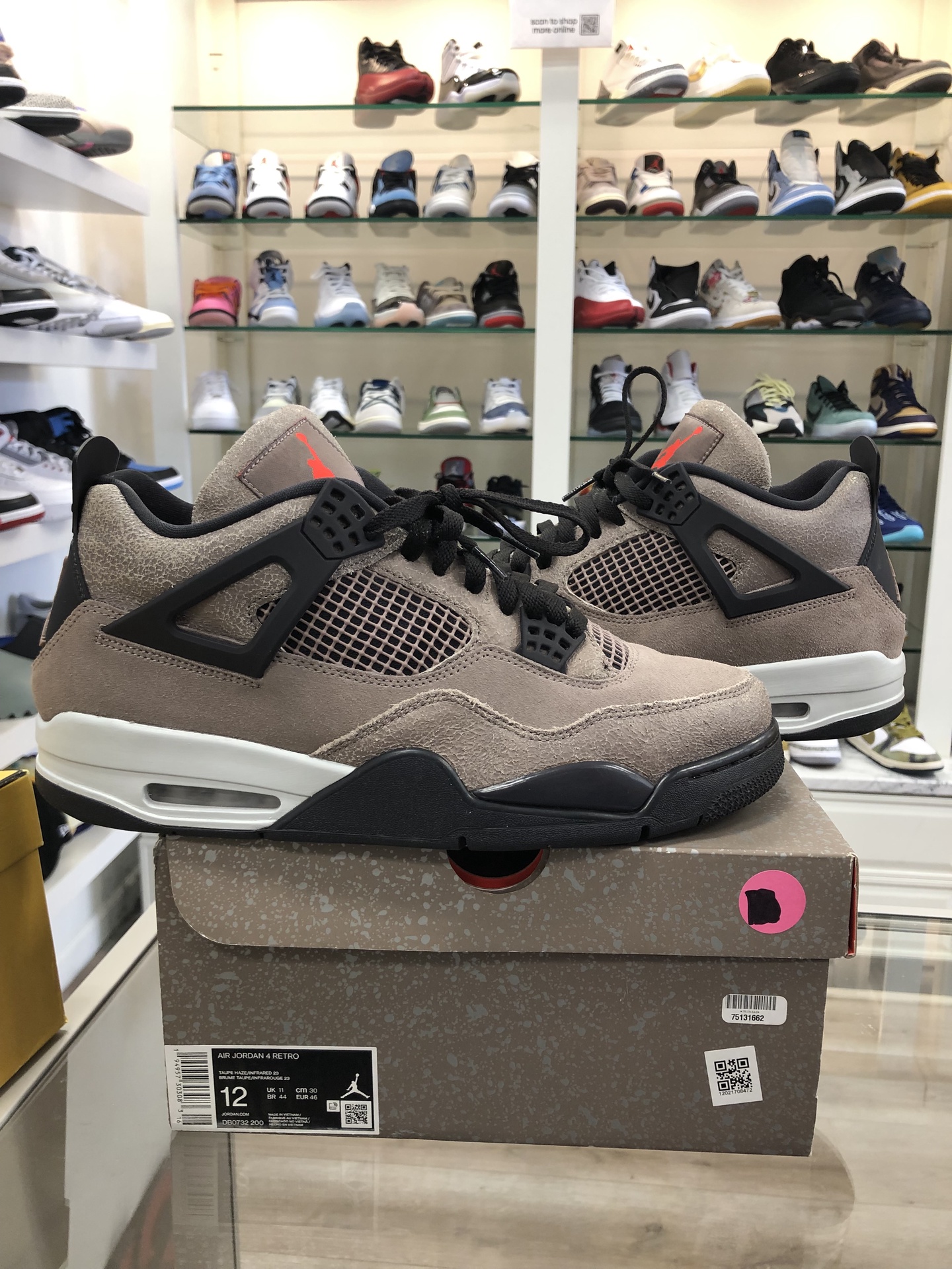 Jordan 4 Retro Taupe Haze • Pre-Owned 2
