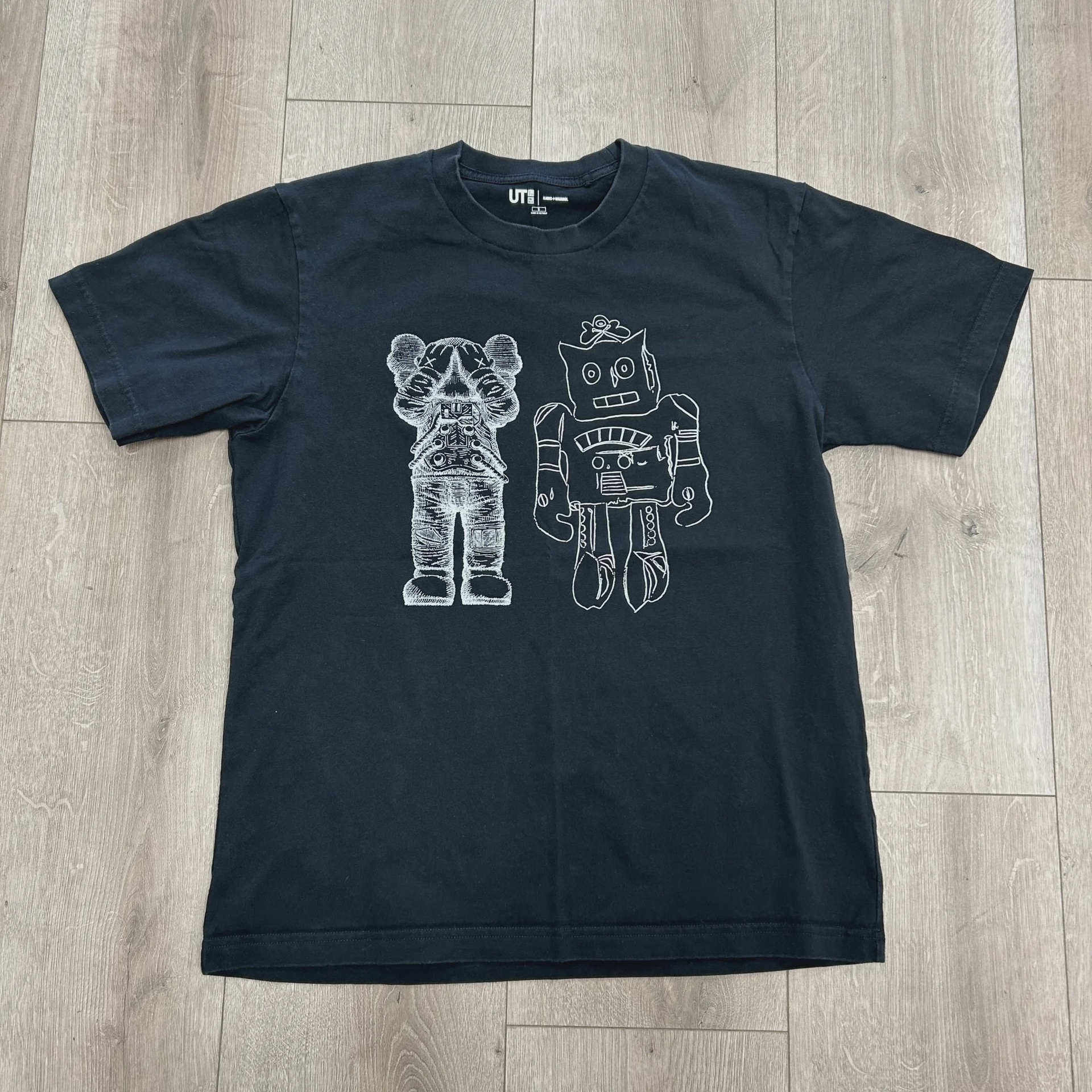 KAWS x Uniqlo Warhol UT Graphic 476351 T-shirt Black • Pre-Owned [9121] - photo 1
