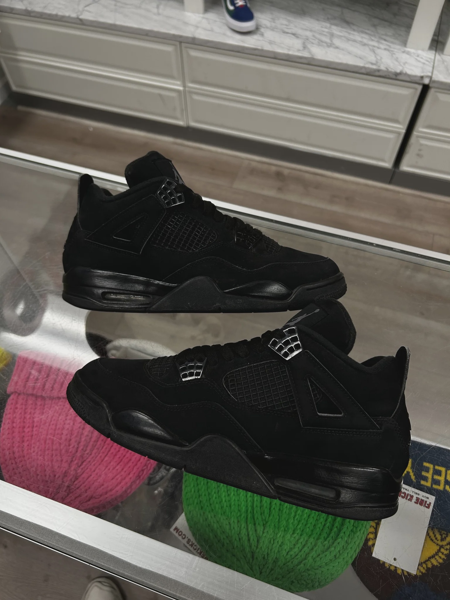 Air Jordan 4 Retro Black Cat (2020) • Pre-Owned [8680] - photo 1