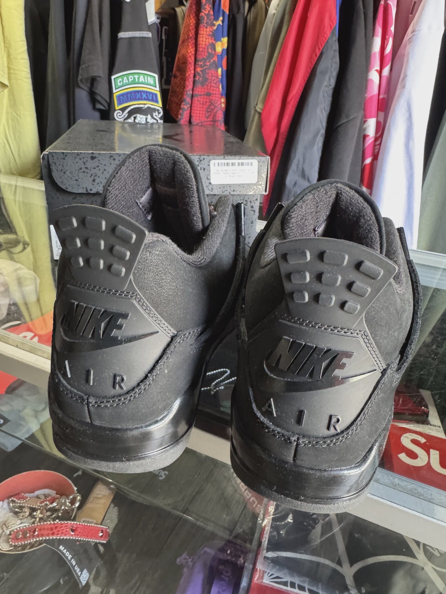 Air Jordan 4 Retro Black Cat (2025) • Pre-Owned [5066] - photo 3