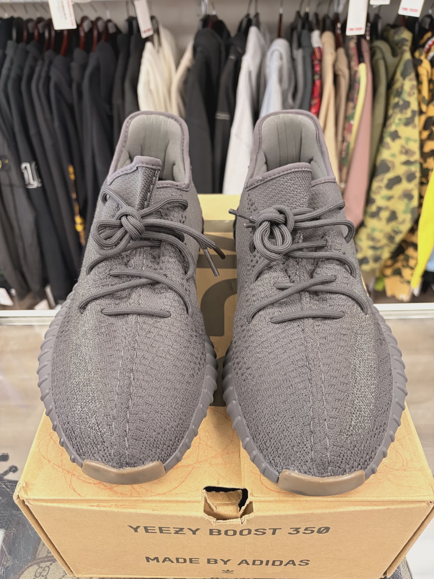 adidas Yeezy Boost 350 V2 Cinder Reflective • Pre-Owned [2690] - photo 5