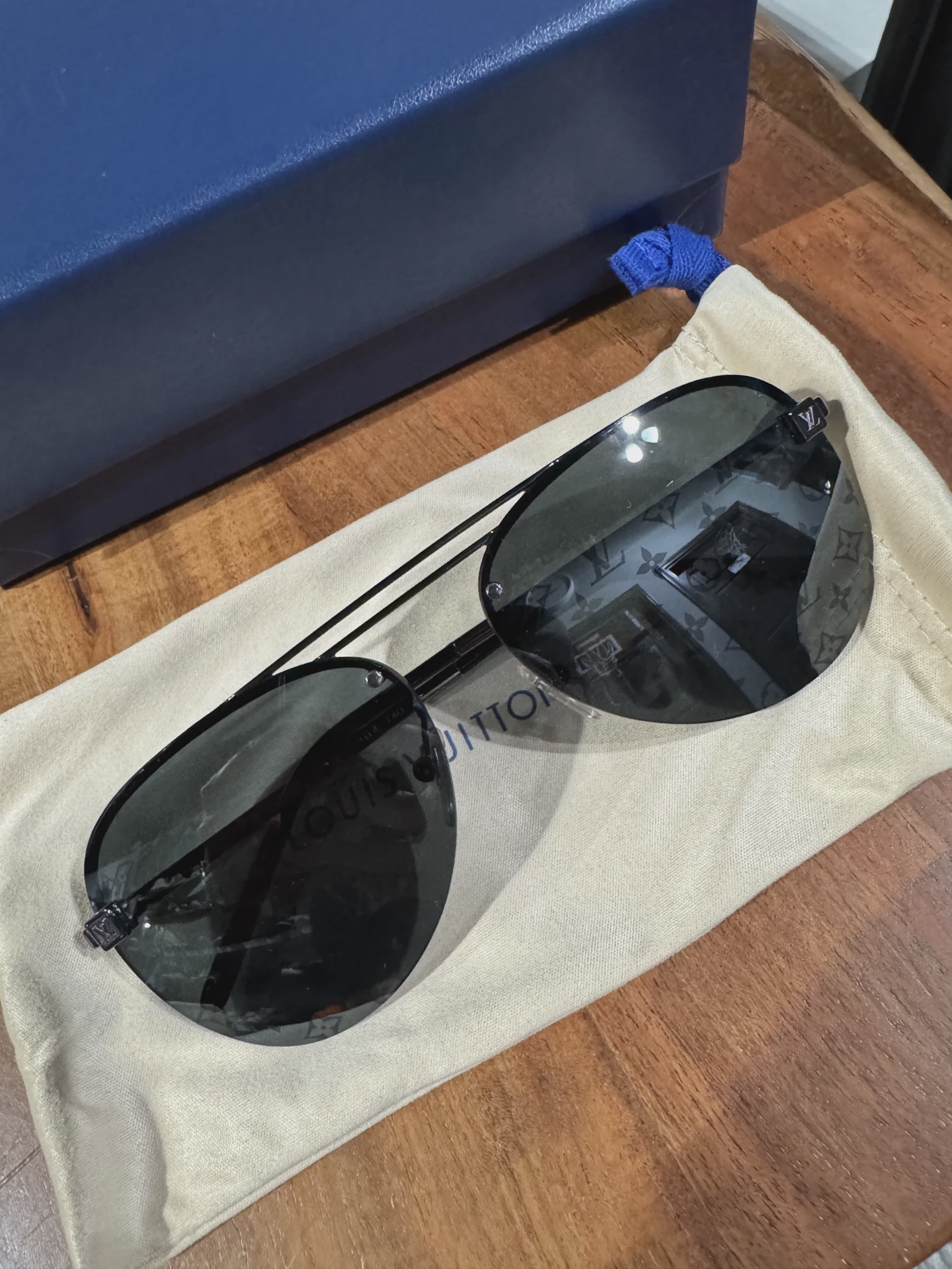 Louis Vuitton Louis Vuitton Glasses - Size One Size