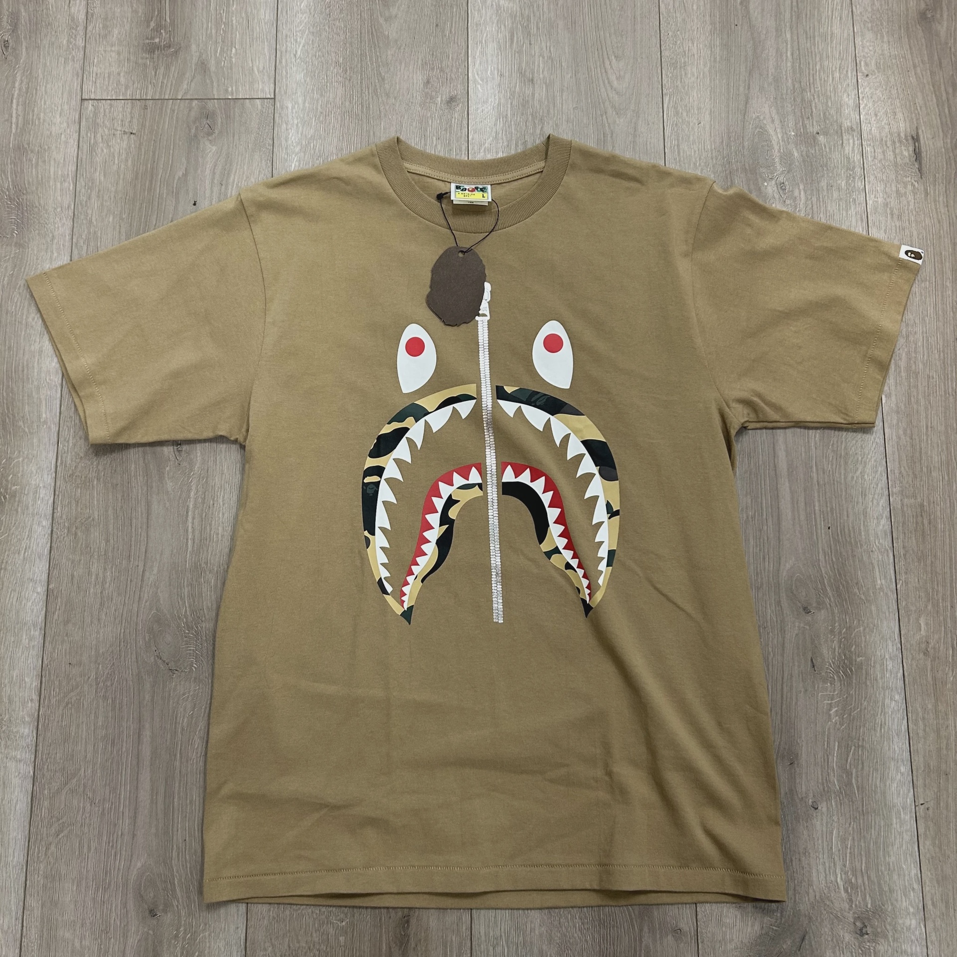 Bape shark face tee brown • Brand New [8906]