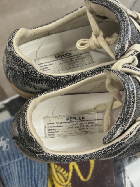 Maison Margiela Replica Black White Distressed No Box • Pre-Owned [3001] 6