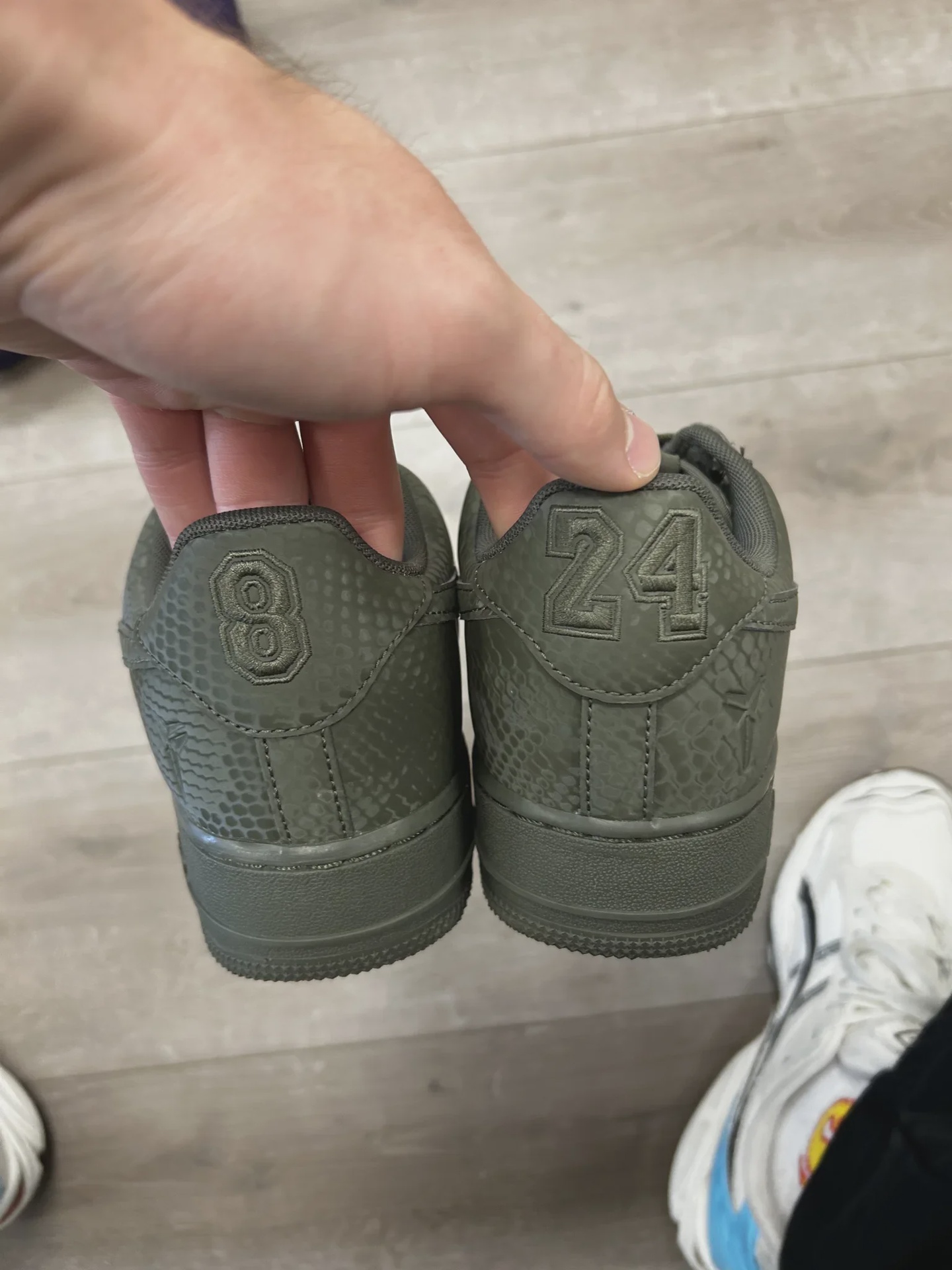 Nike Air Force 1 Low Kobe Bryant Forever Cargo Khaki NO BOX • Pre-Owned [4383] - photo 3