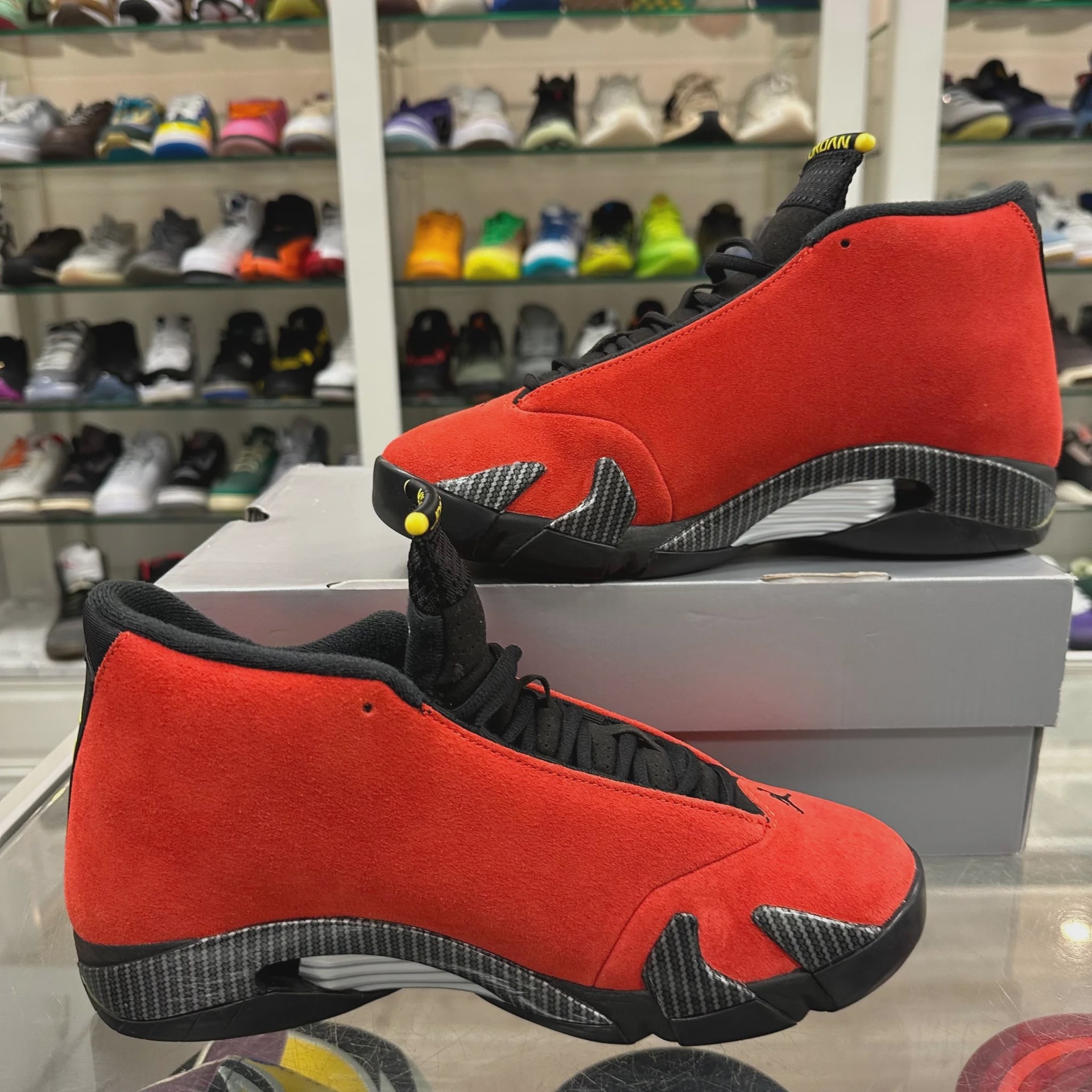 Air Jordan 14 Retro Ferrari (2025) • Pre-Owned [2206] - photo 9