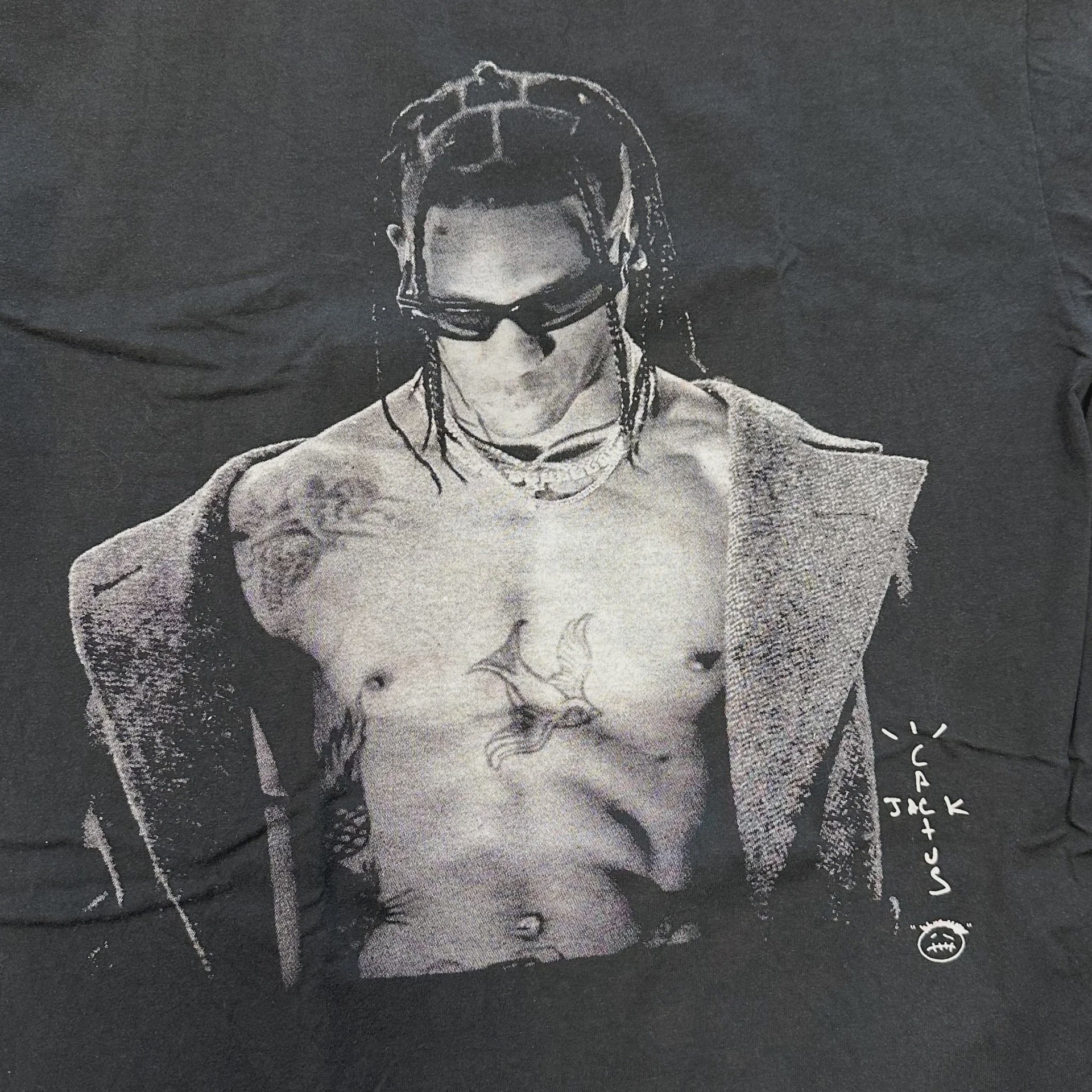Travis Scott Utopia Tee Washed Black • Pre-Owned [0365] - photo 2