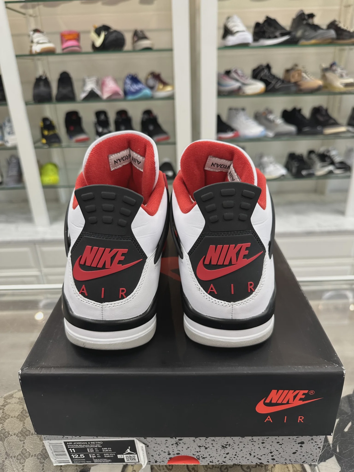 Air Jordan 4 Retro Fire Red (2020) • Pre-Owned [8169] - photo 4