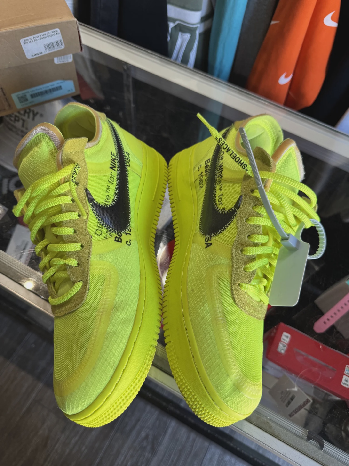 Nike Air Force 1 Low Off-White Volt • Pre-Owned [7060] - photo 4