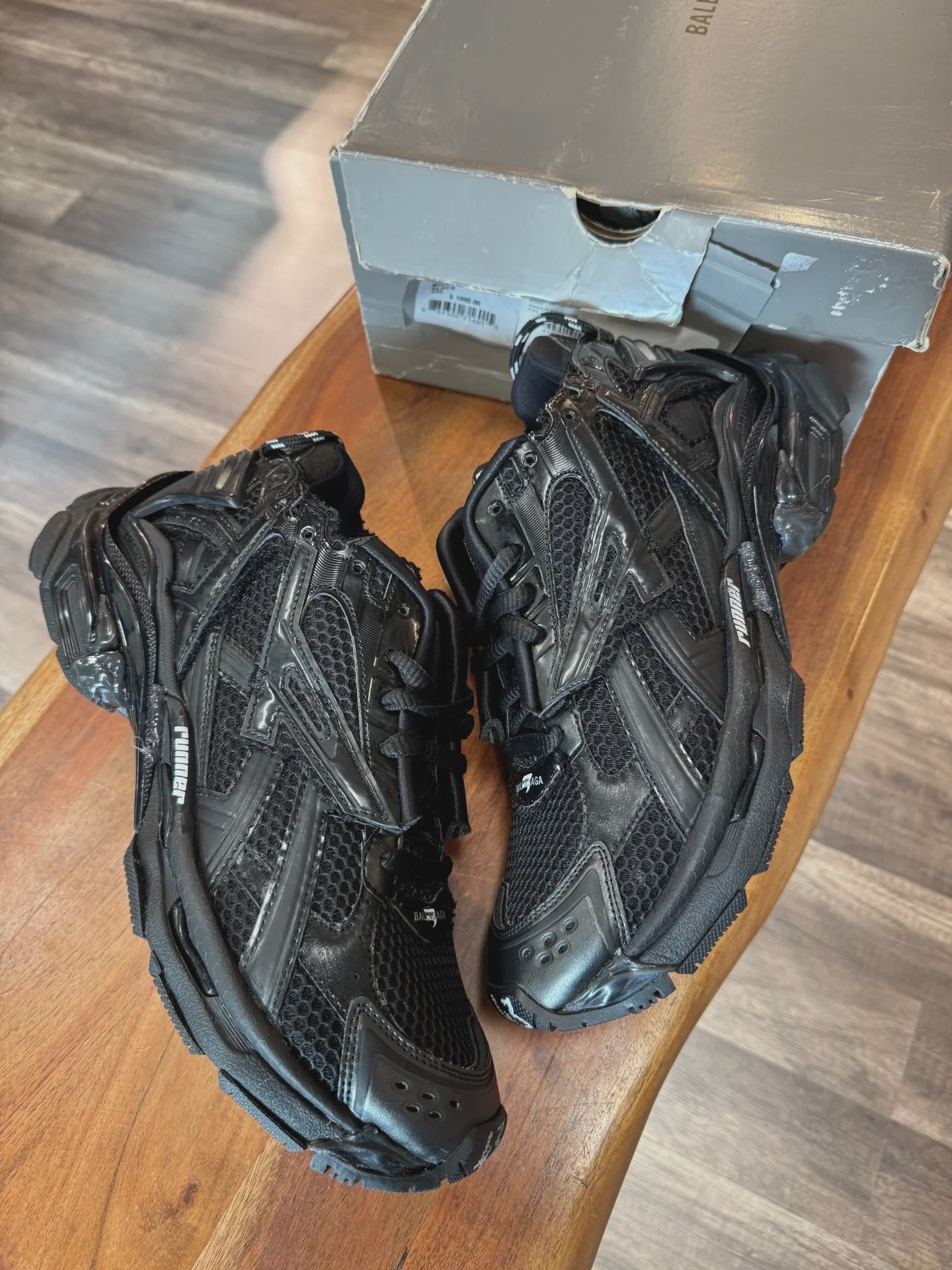 Balenciaga Balenciaga Black Runner - Size US M 10
