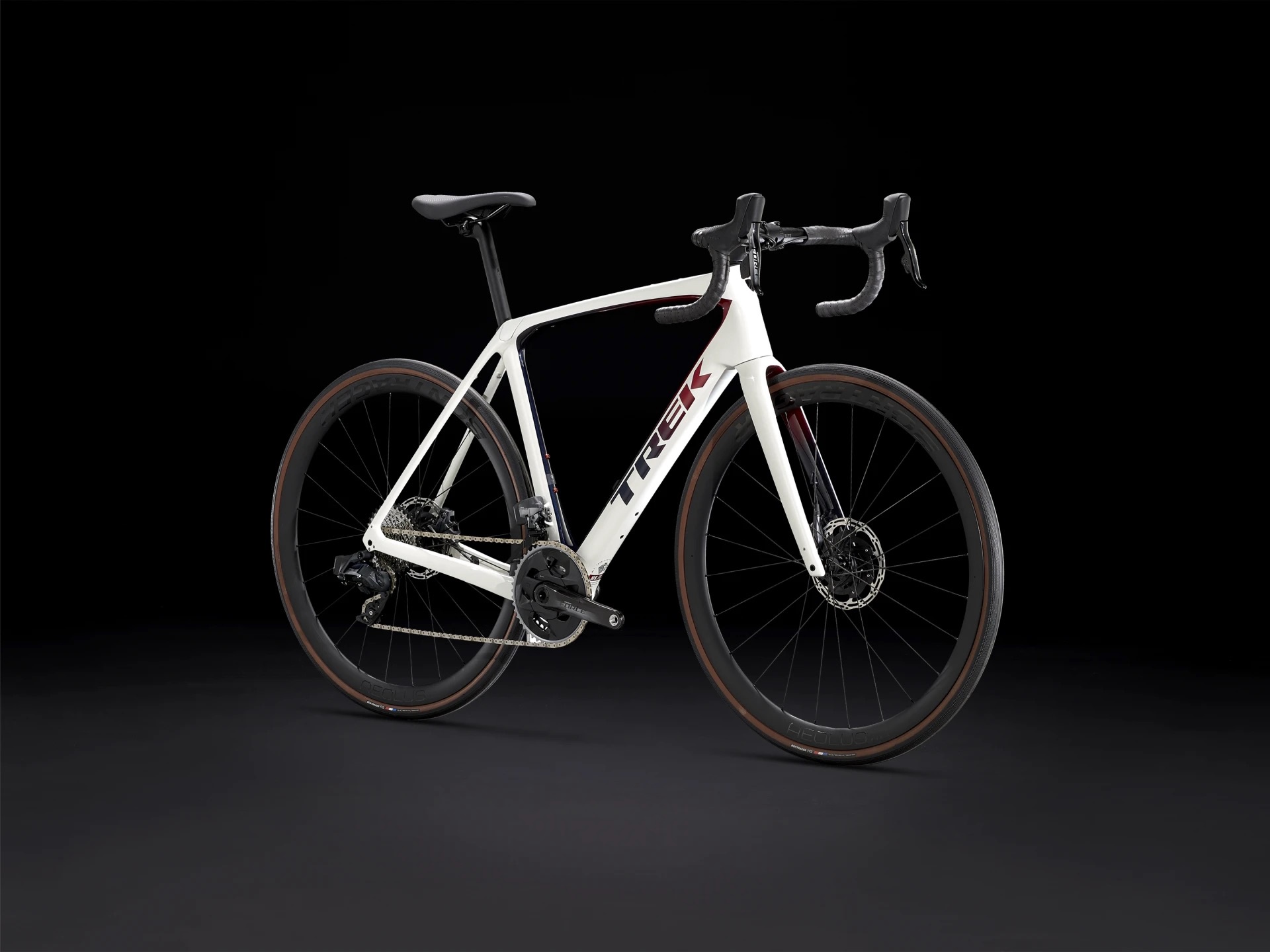 Trek Domane SL 7 eTap Gen 4 - On Sale! (was $9999)