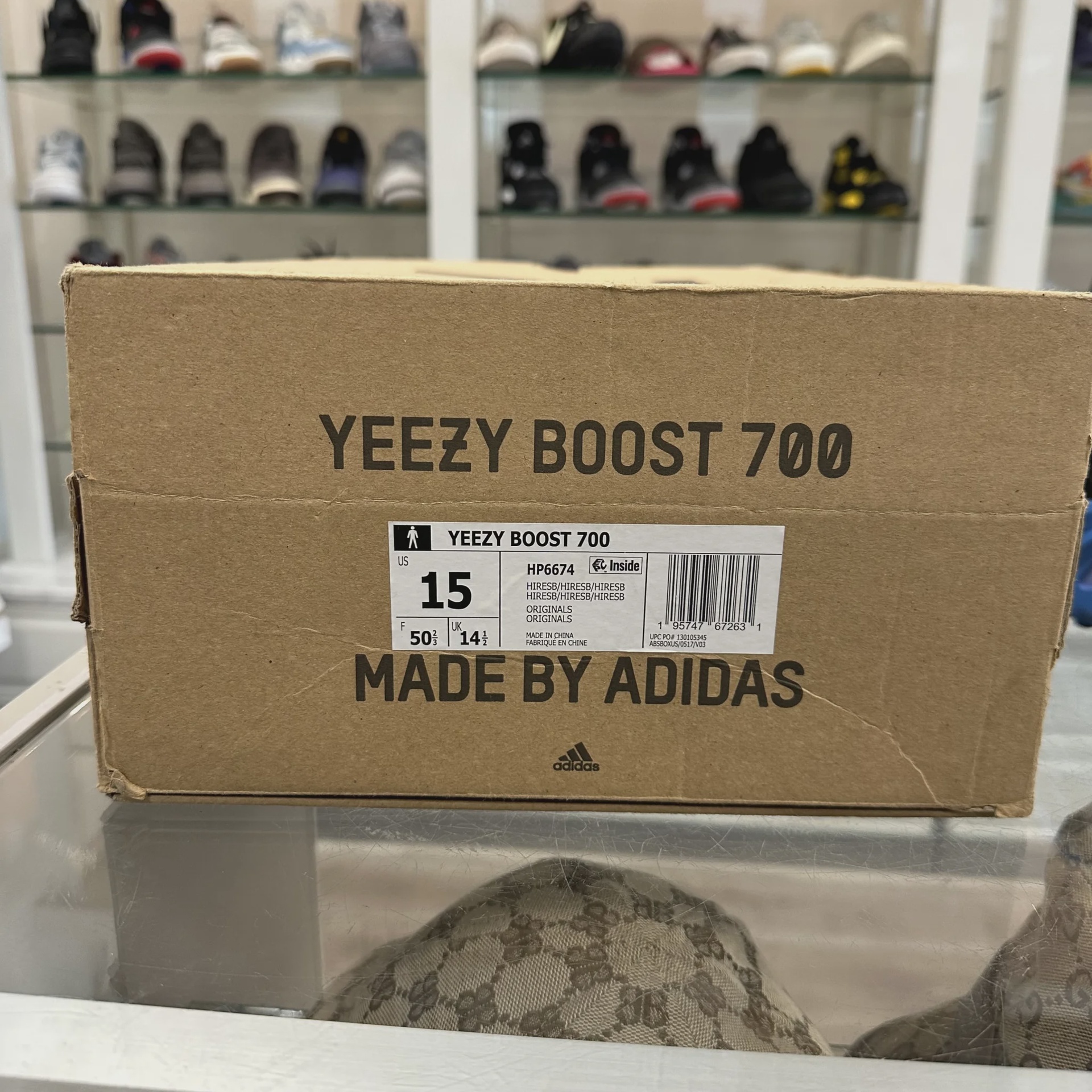 adidas Yeezy Boost 700 Hi-Res Blue • Pre-Owned [2397] - photo 3