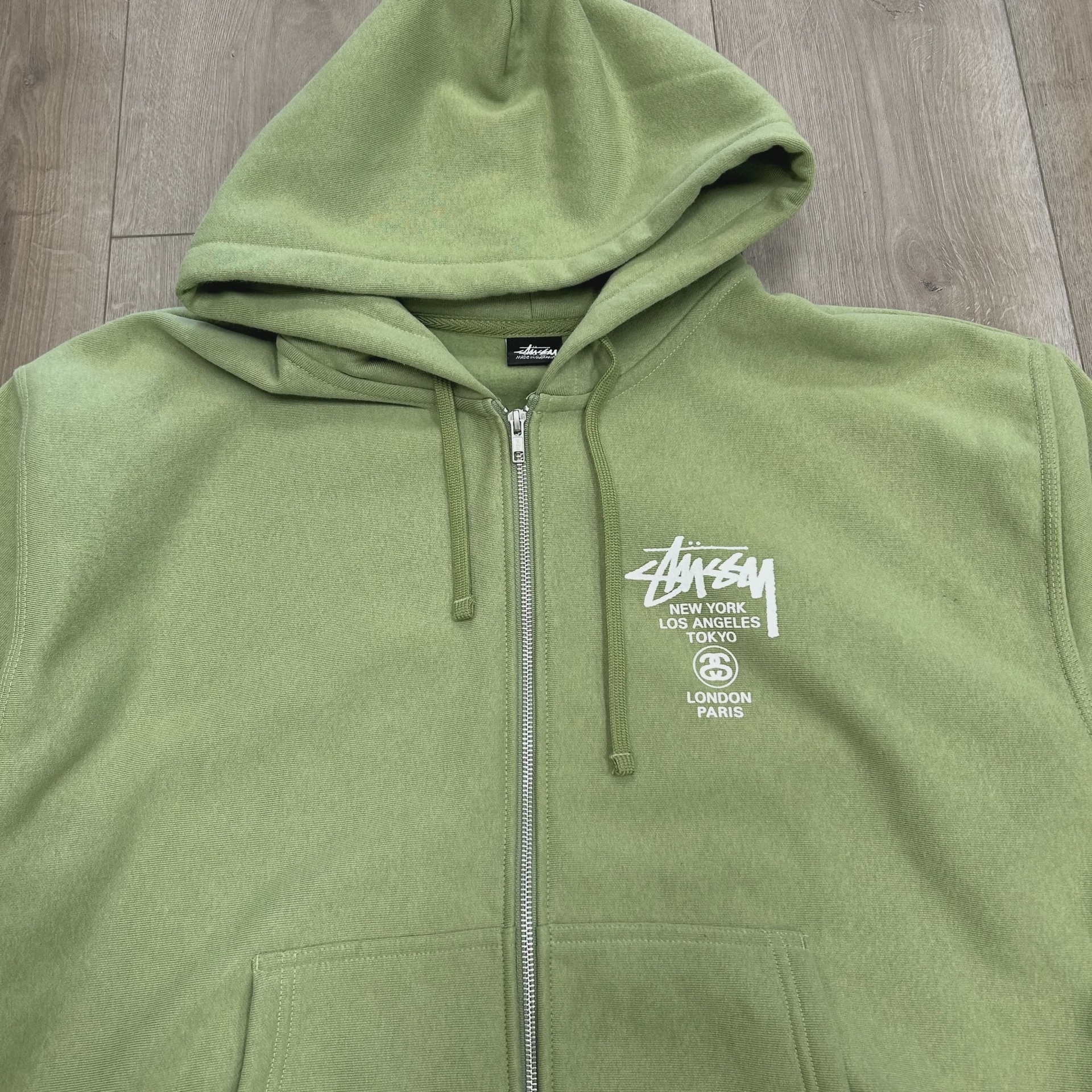 Stussy World Tour Zip Hoodie 'Moss' • Pre-Owned [6884] 6