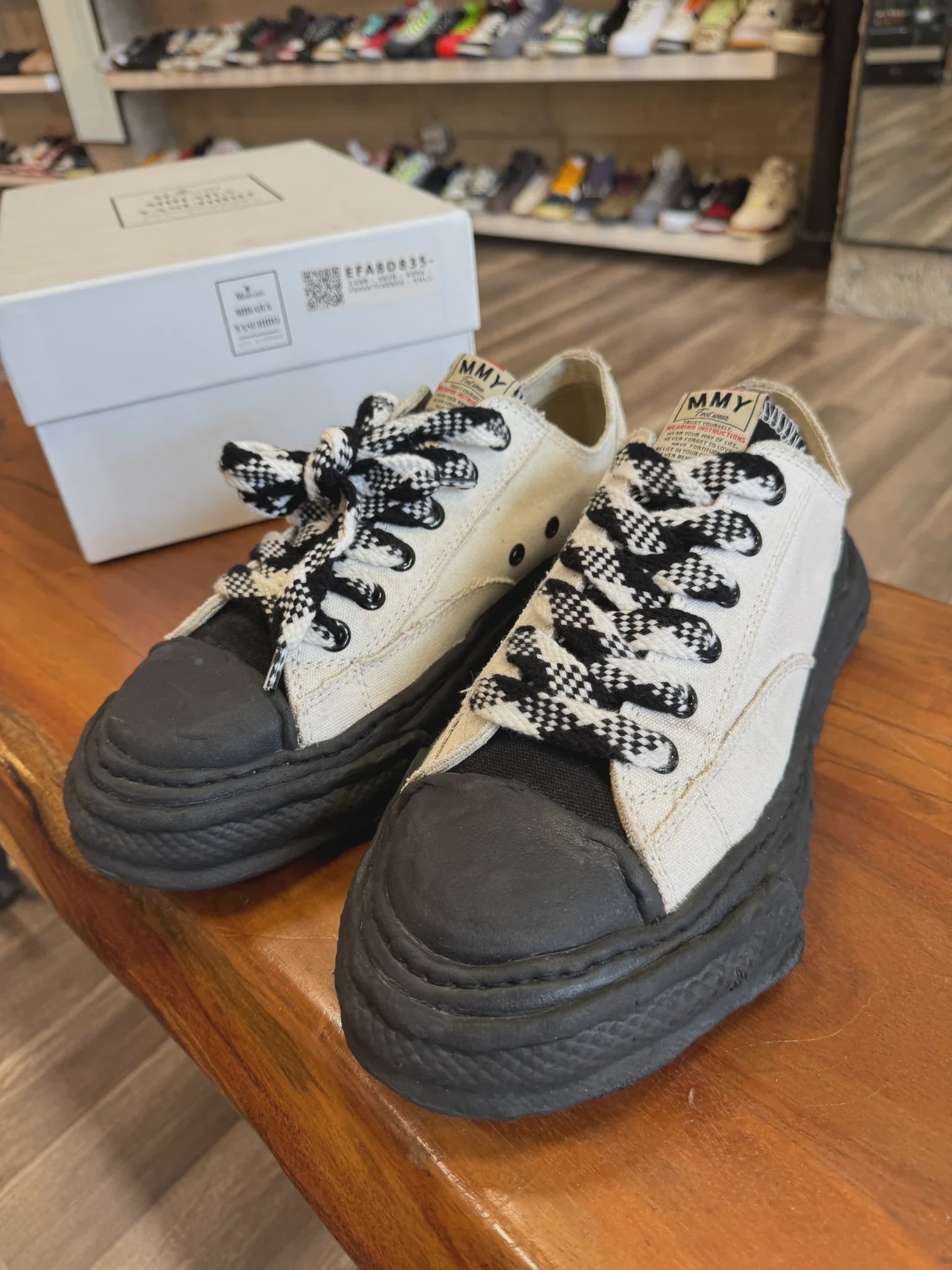 Maison Mihara Yasuhiro Peterson 23 OG Sole Canvas Low White Black • Pre-Owned [9387] - photo 1