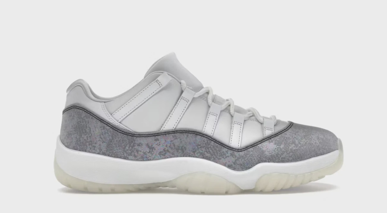 Air Jordan 11 Retro Low Year of the Snake • Brand New [2000]