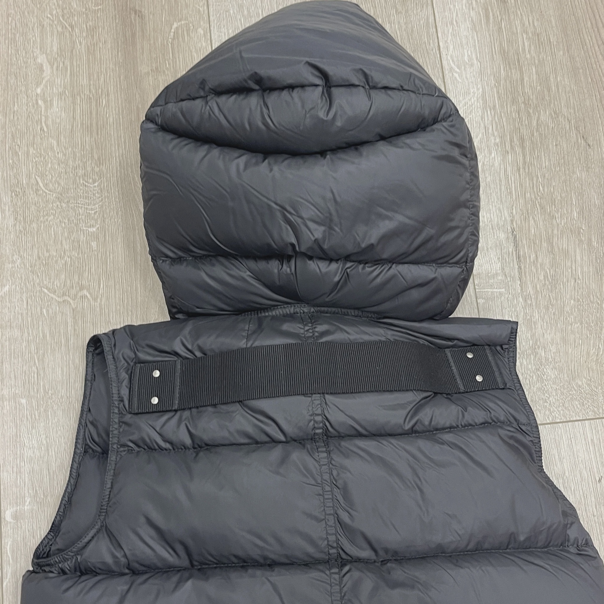 RICK OWENS KIDS Duvet Quilted Nylon Hooded Down Gilet • Pre-Owned [1520] 2