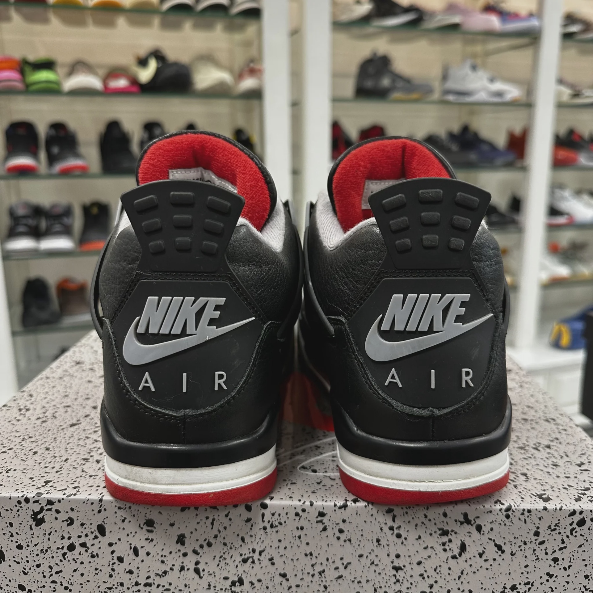 Air Jordan 4 Retro Black Red Reimagined • Pre-Owned [9881] - photo 6