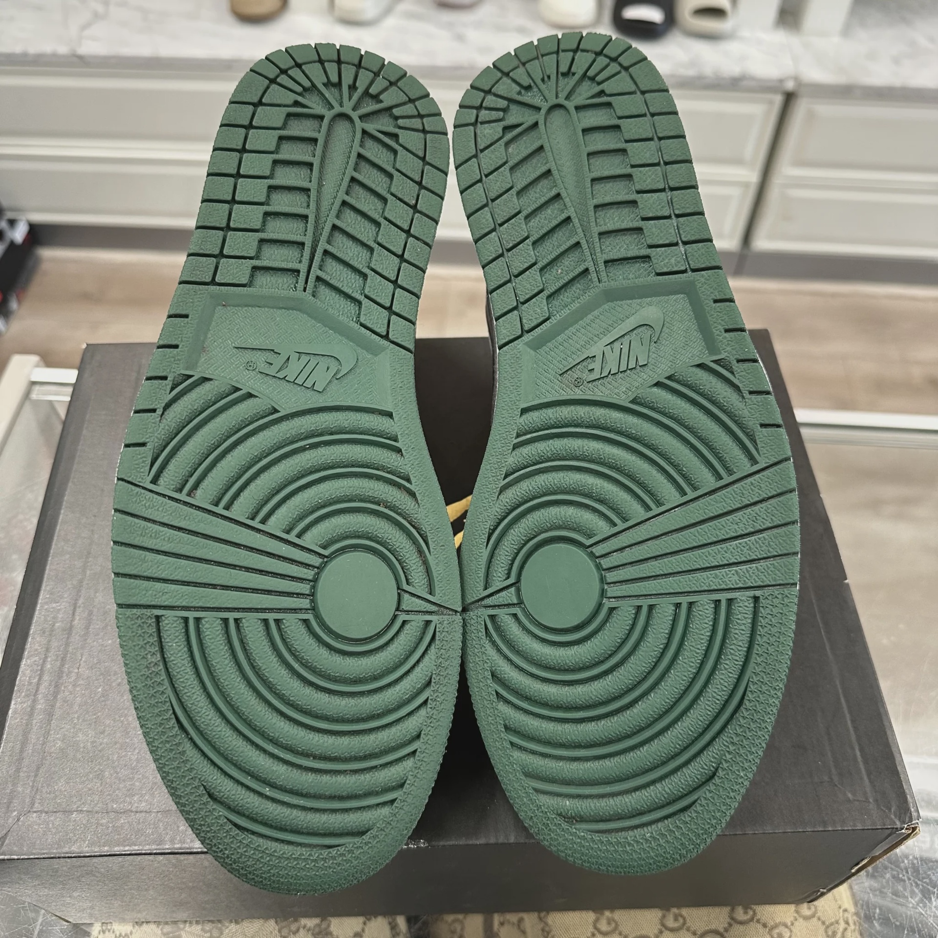 Jordan 1 Low Green Toe • Pre-Owned [6500] - photo 9
