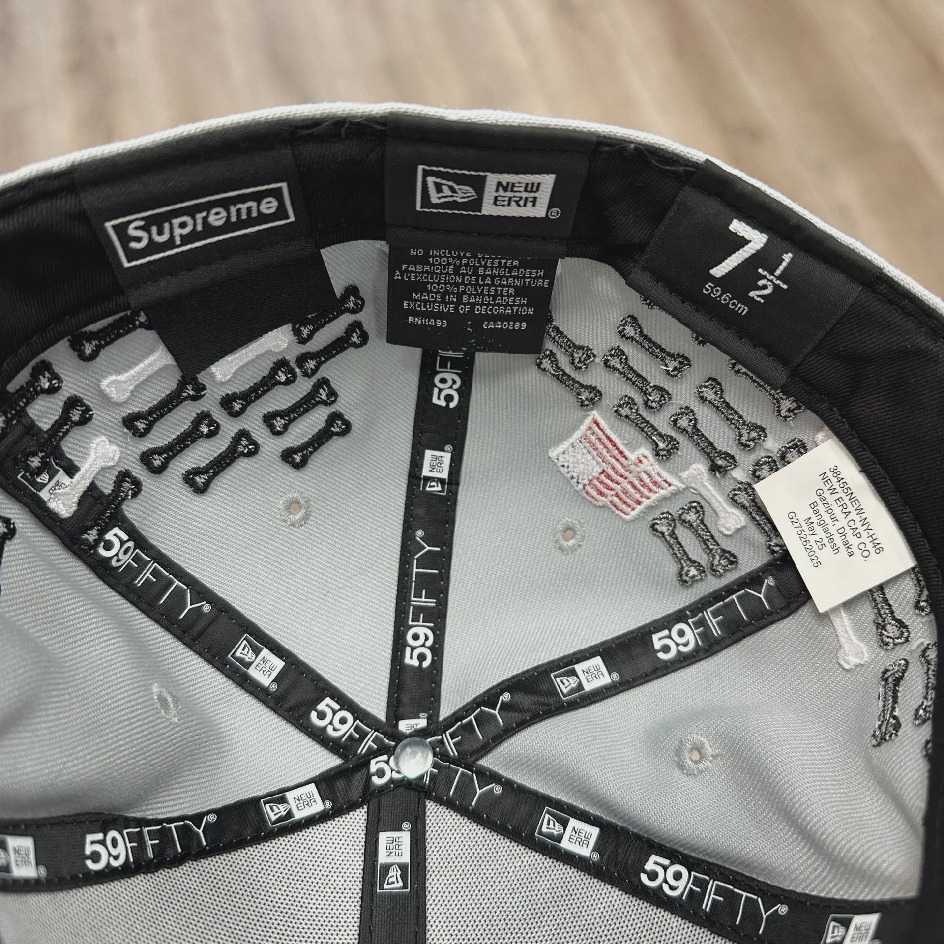 Supreme Bones Box Logo New Era Fitted Hat • Brand New [7776] - photo 2