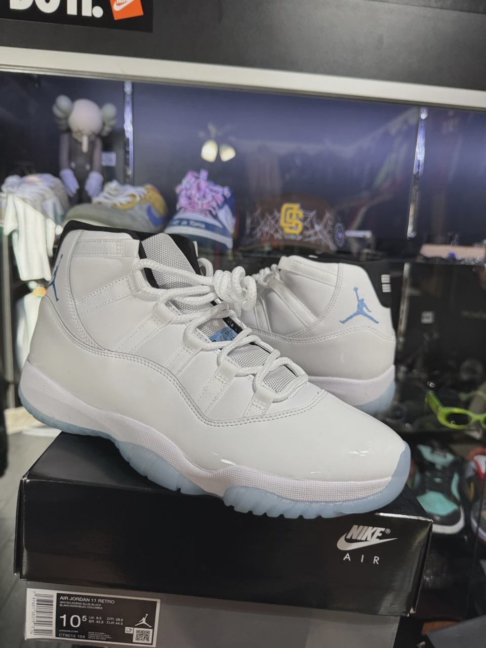 Air Jordan 11 Retro Legend Blue (2024) • Pre-Owned [4842]