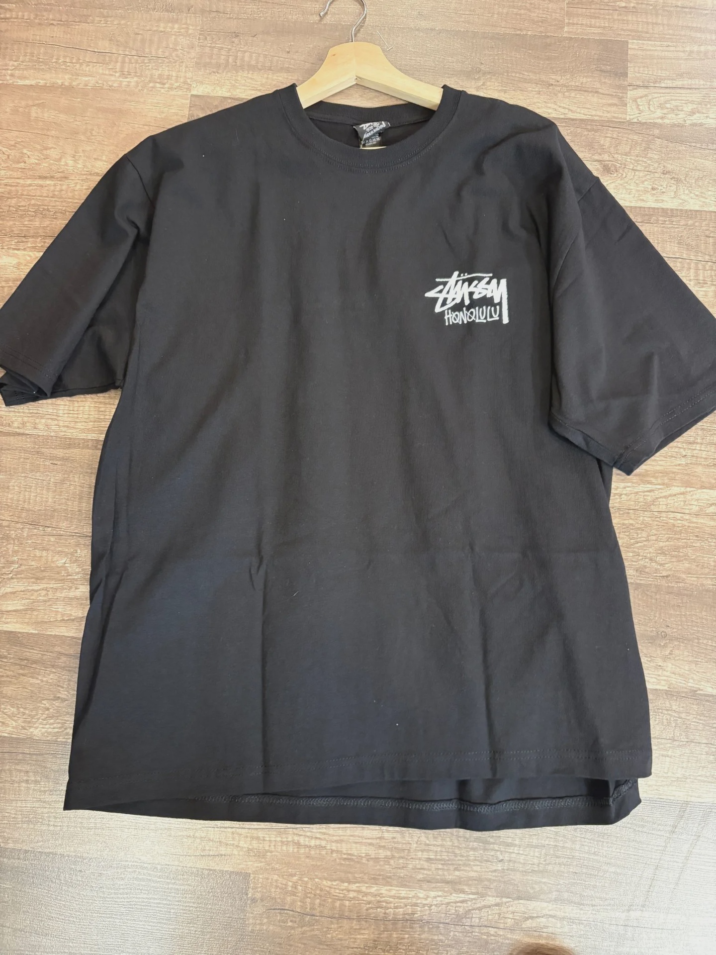 Stussy Stussy Honolulu Black Tee - Size XL