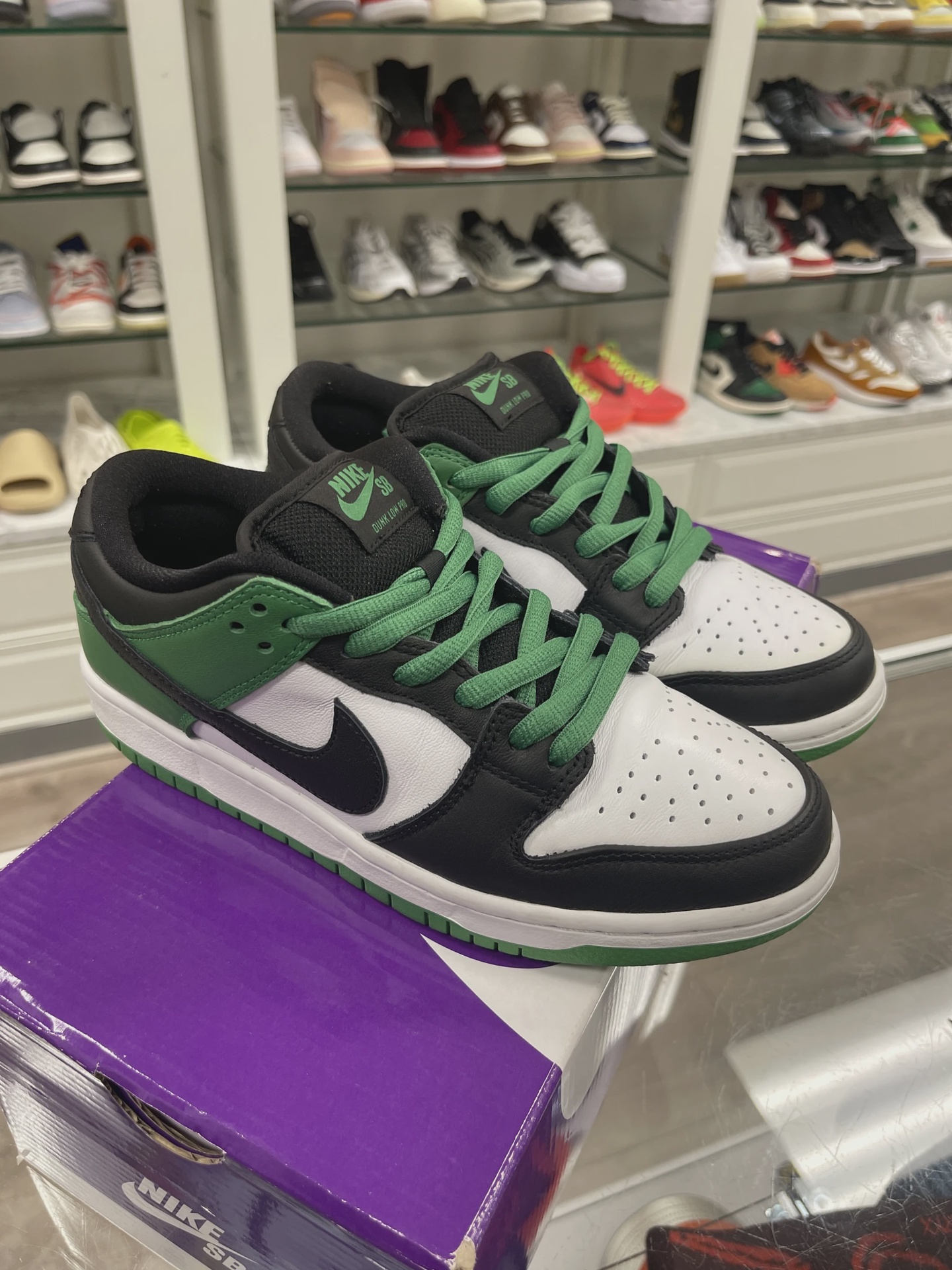 Nike SB Dunk Low Classic Green • Pre-Owned [3560] 4