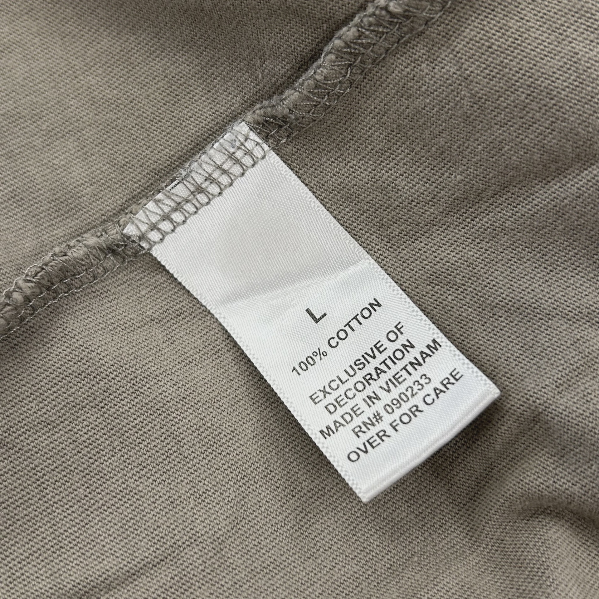 Fear of God Essentials Long-Sleeve Tee Taupe • Pre-Owned [8117] 8