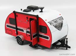 2017 WINNEBAGO WINNIE DROP TRAILER RED 1//24 DIECAST MODEL BY GREENLIGHT 18450 B