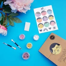 NAOMI - LEMON PRETTY PLAY MAKEUP GOODY PACK