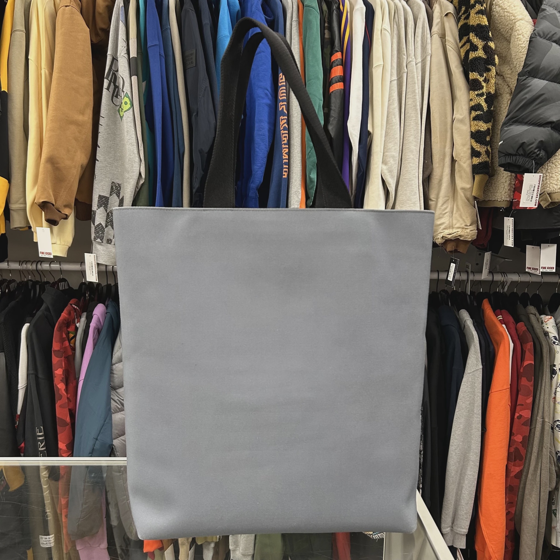 Moncler Gray AQ Tote Bag • Pre-Owned [3124] 3