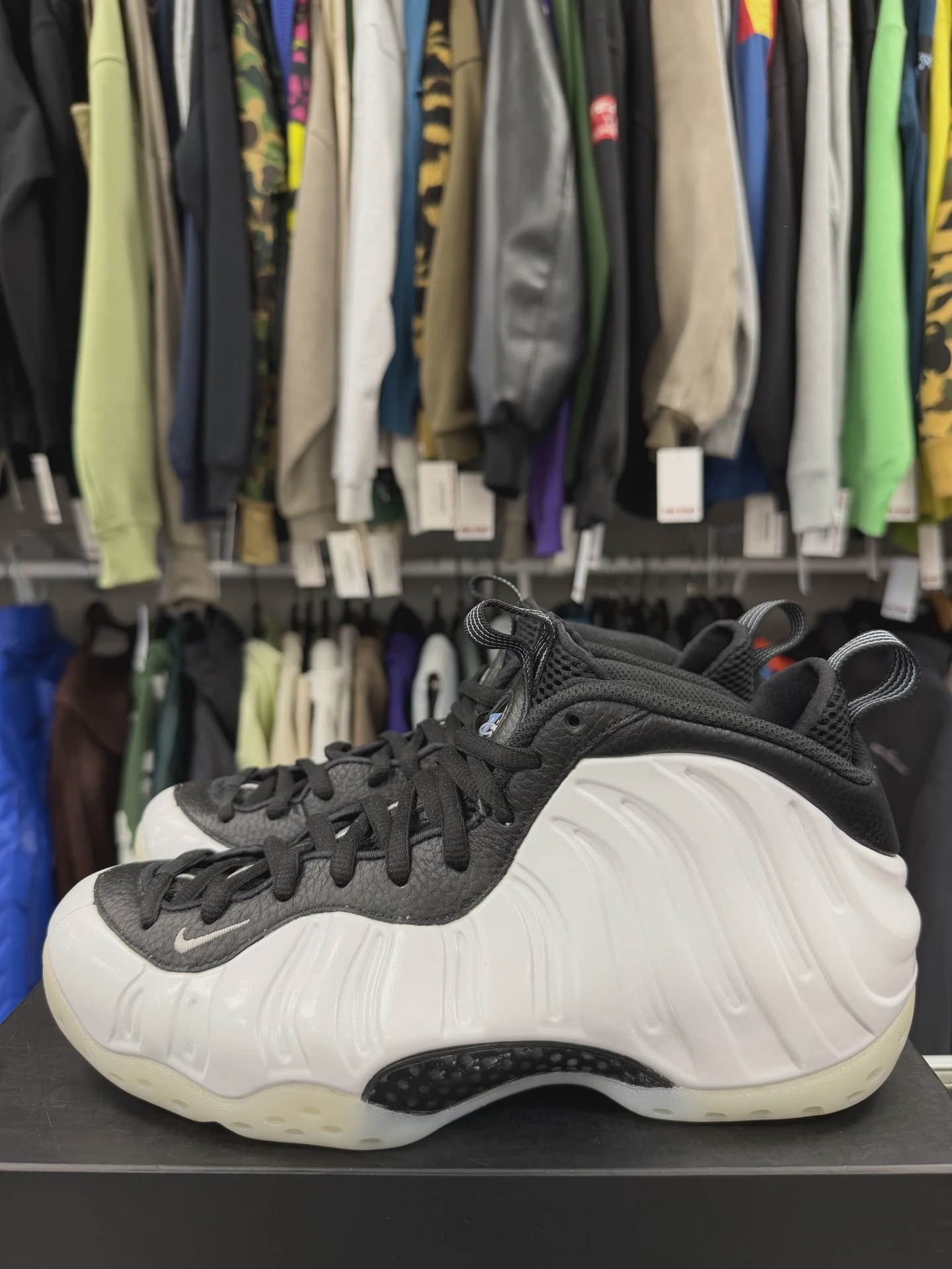 Nike Air Foamposite One Penny PE • Pre-Owned [8910] - photo 5