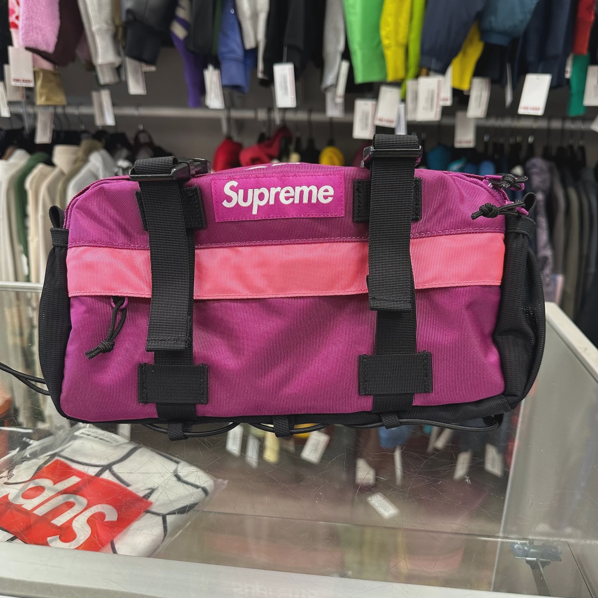 Supreme Supreme Waist Bag (FW19) Magenta - Size One Size