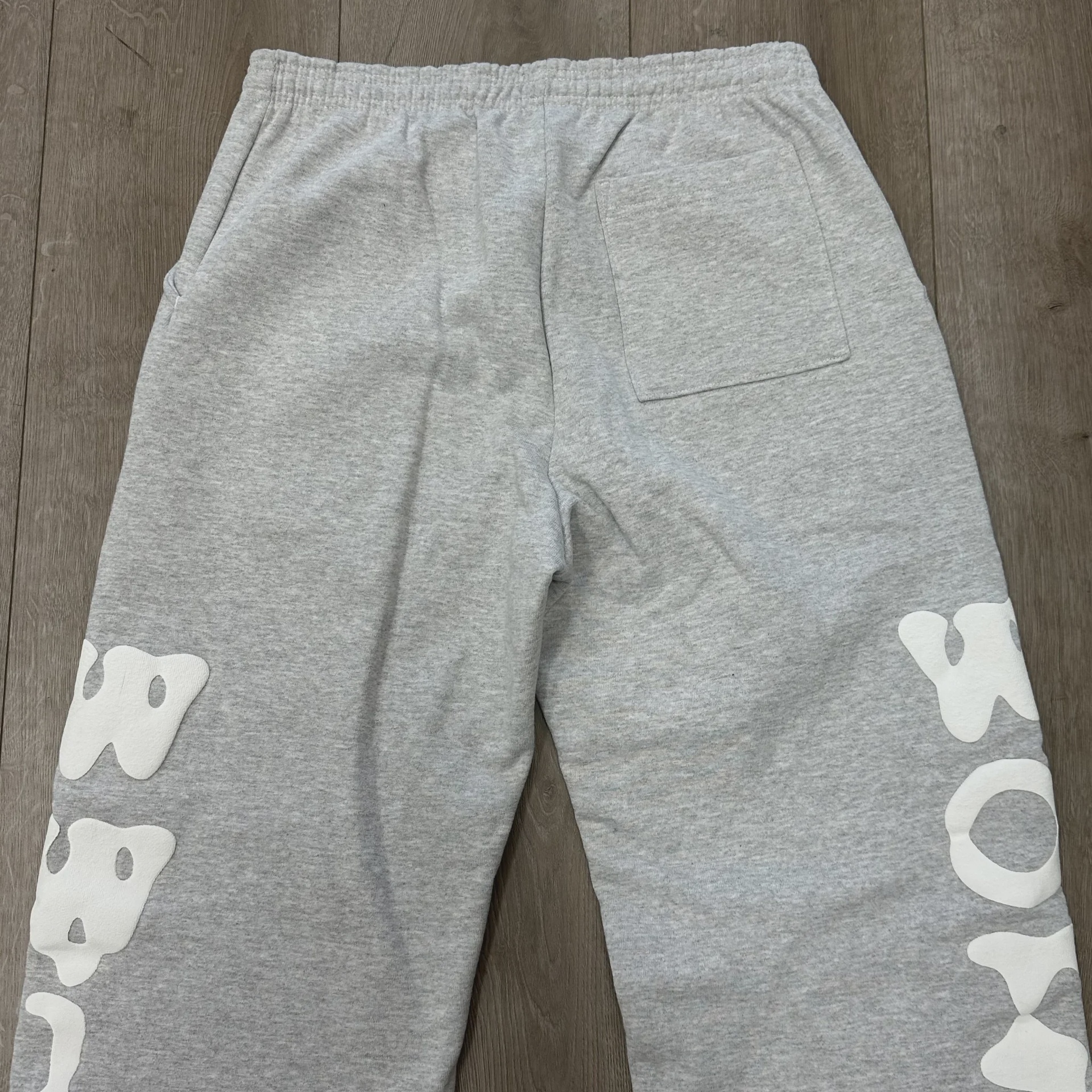Sp5der Beluga Sweatpants in Grey • Pre-Owned [4156] - photo 3