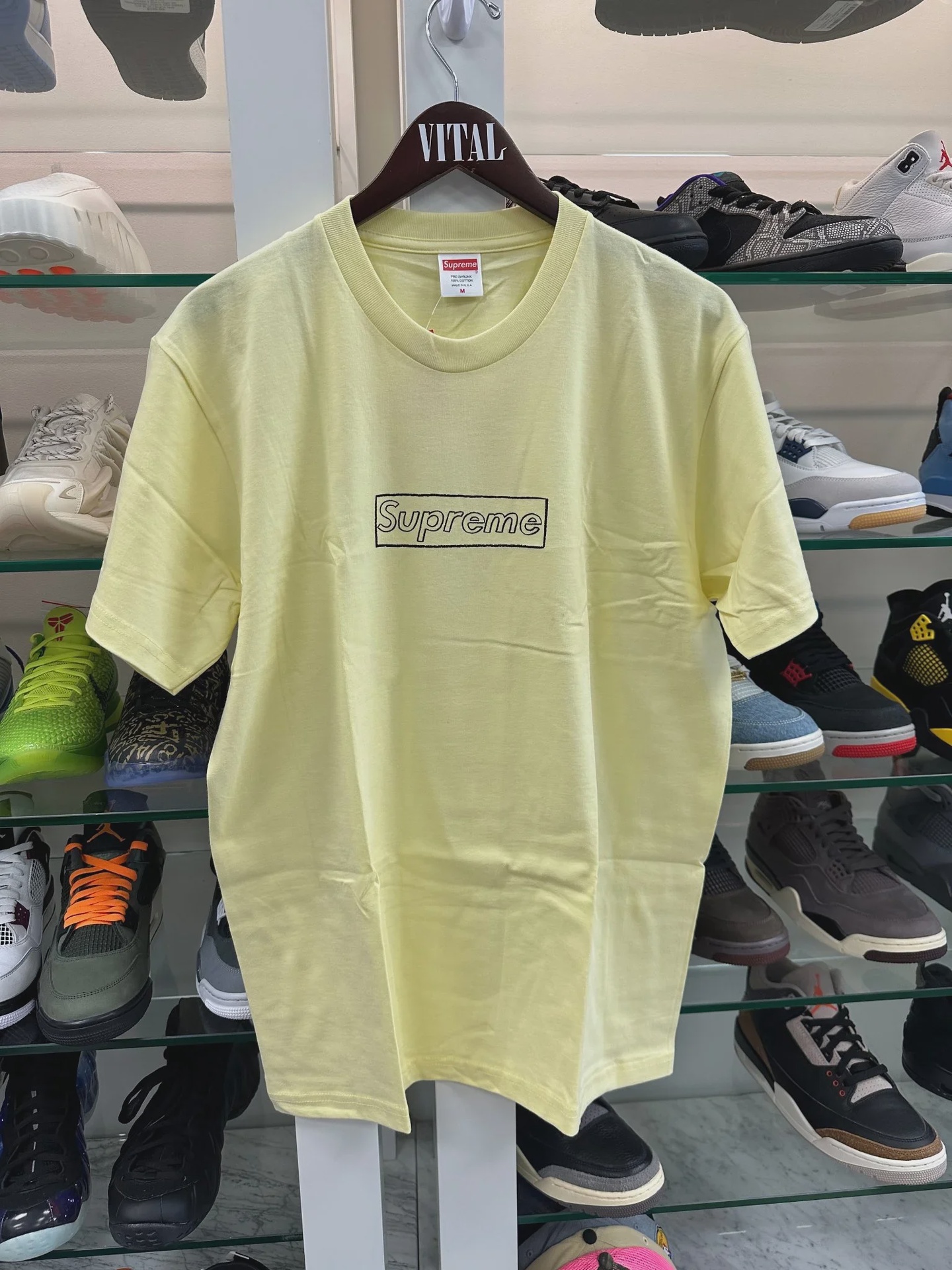 Supreme KAWS Chalk Logo Tee Pale Yellow • Brand New [6265] - photo 1