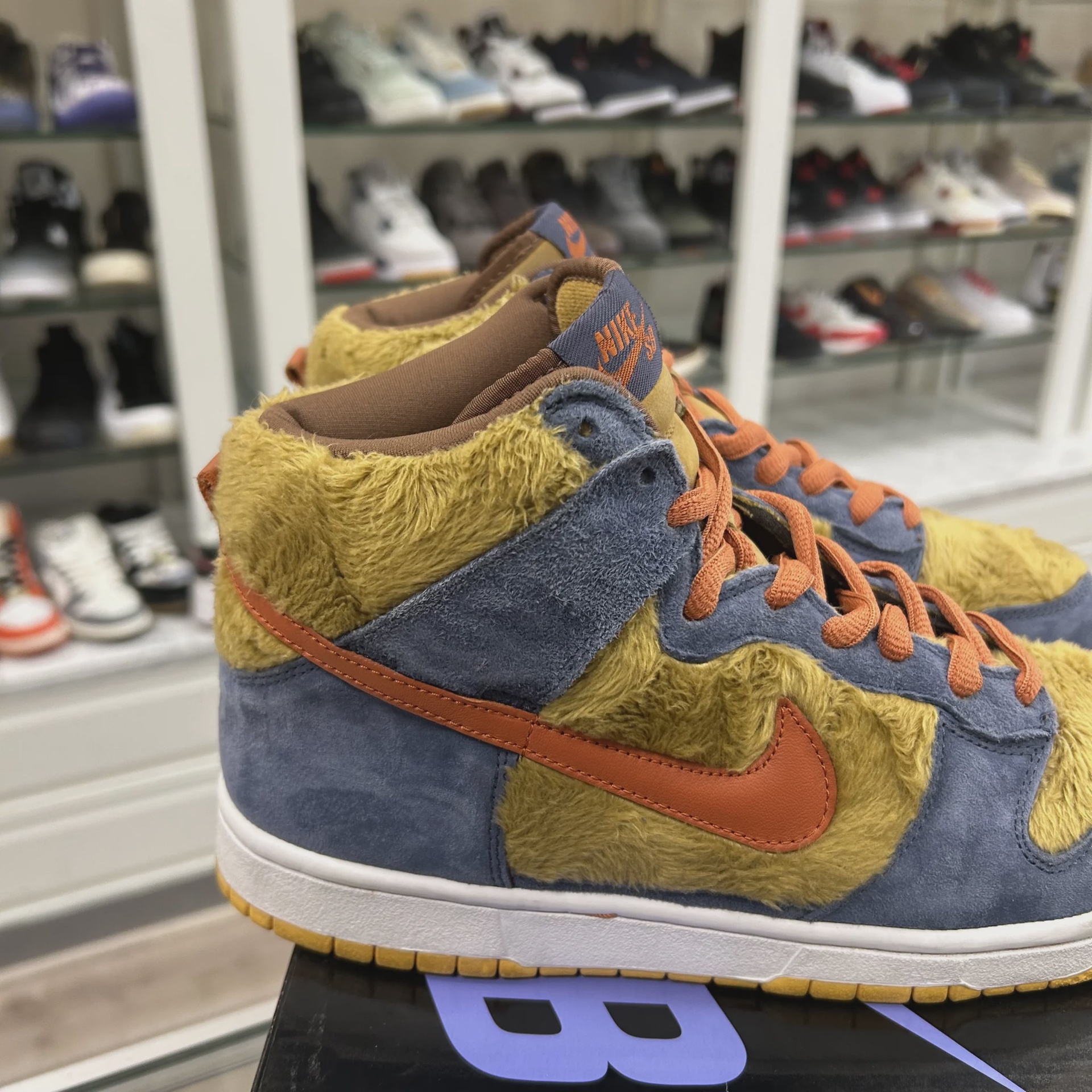 Nike SB Dunk High Papa Bear • Pre-Owned [9569] - photo 4