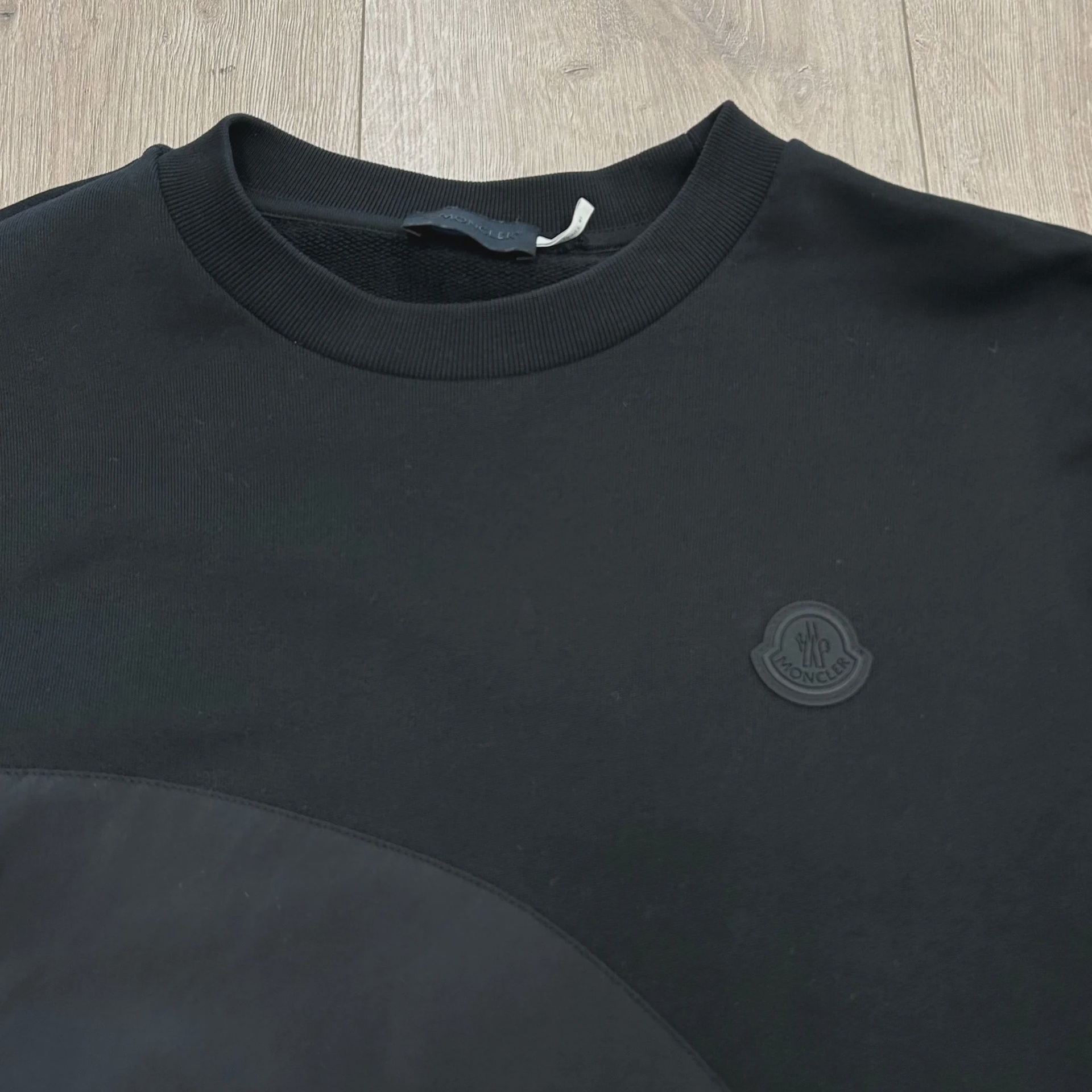 Moncler Rubberised-Logo Fleece Panel Sweatshirt • Pre-Owned [1922] - photo 1