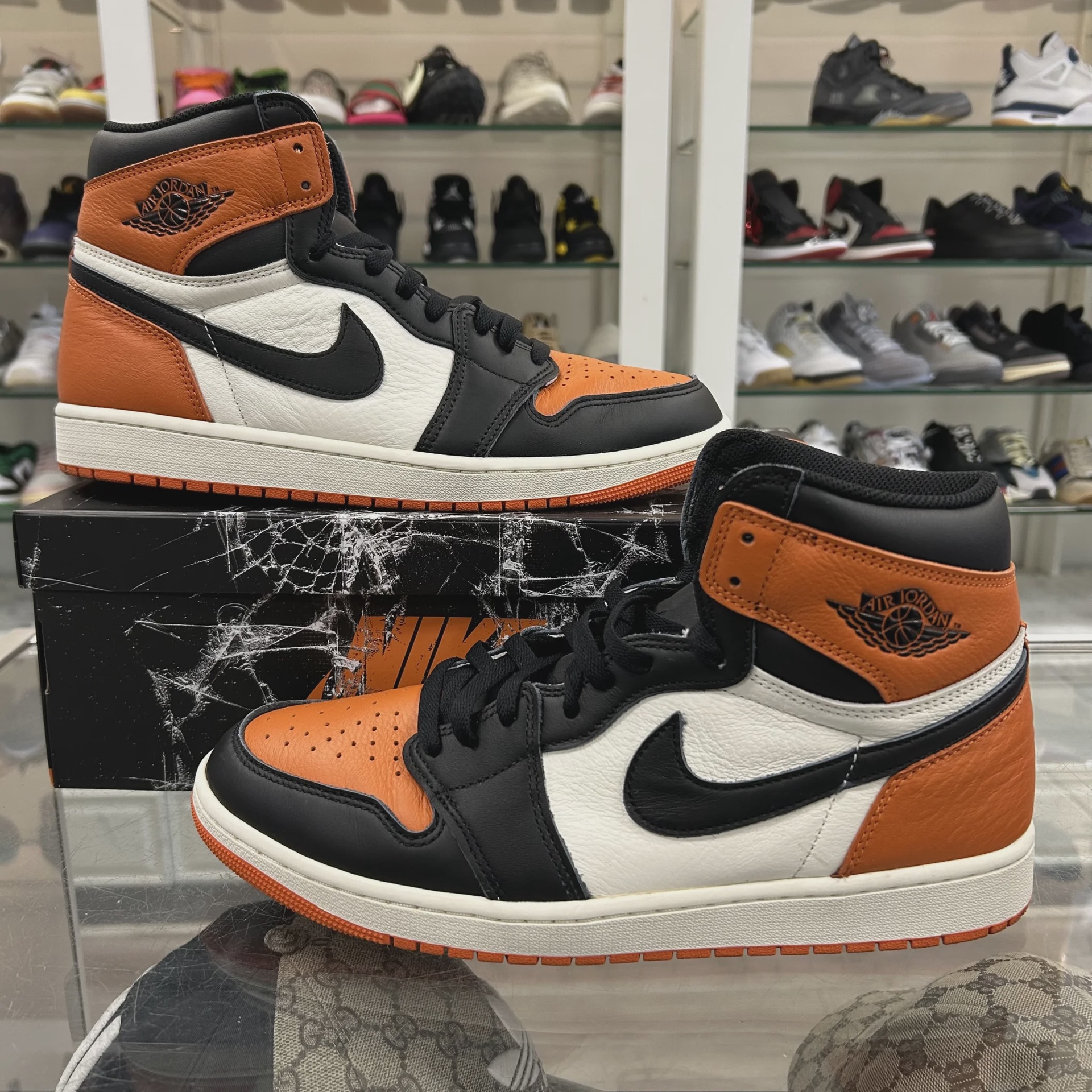 Air Jordan 1 Retro High Original Shattered Backboard (2025) • Pre-Owned [3109] - photo 1