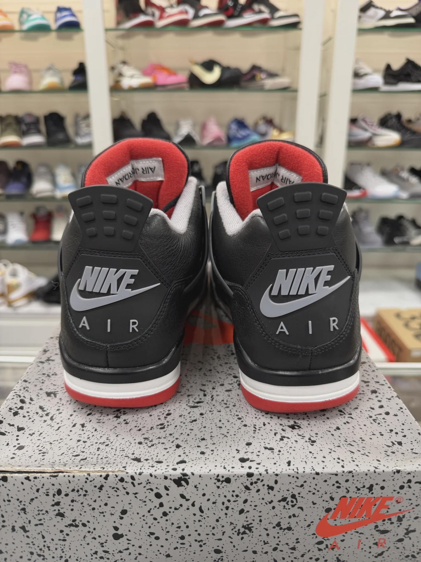 Air Jordan 4 Retro Black Red Reimagined • Pre-Owned [5071] - photo 4