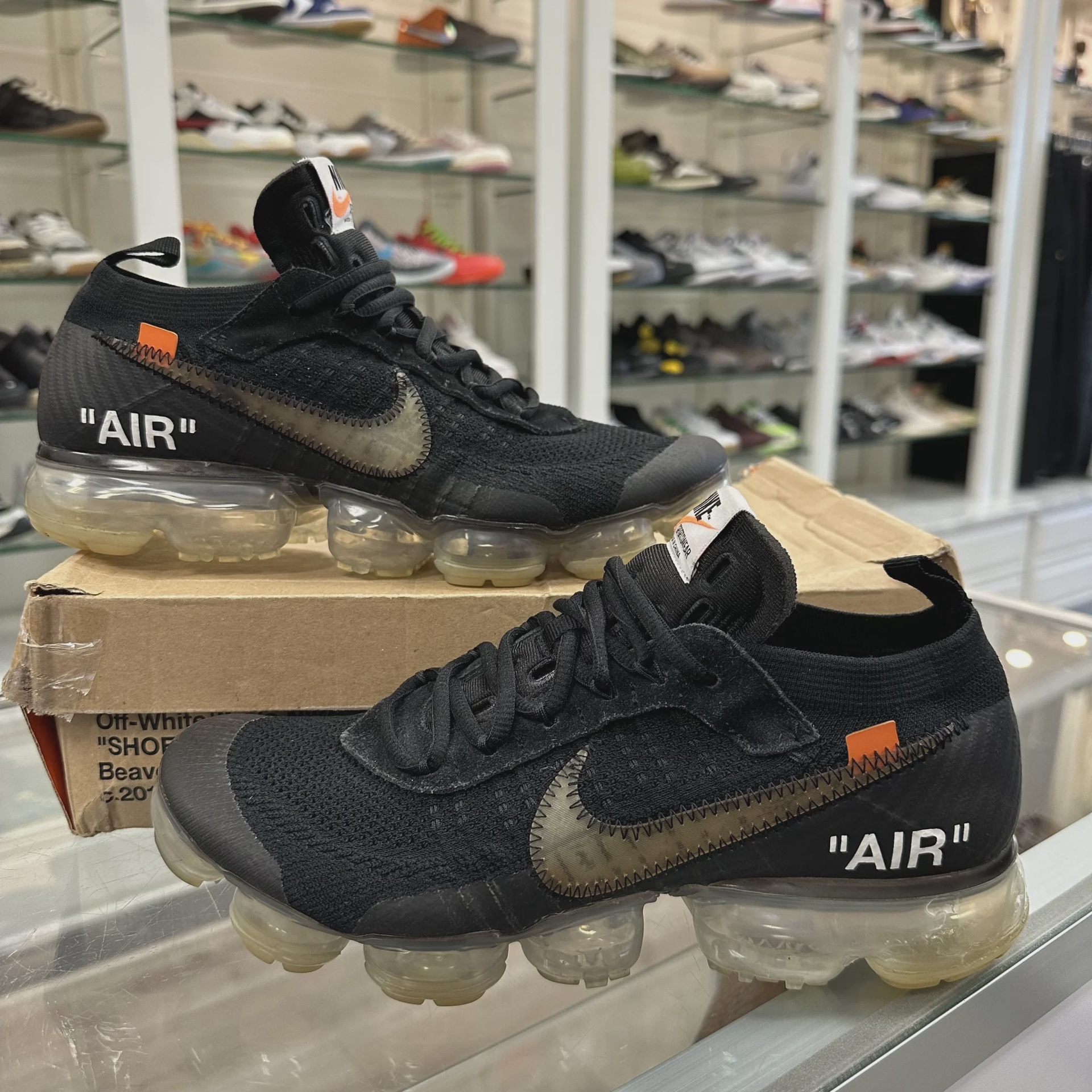 Nike Air VaporMax Off-White Black (2018) • Pre-Owned [5025] - photo 1