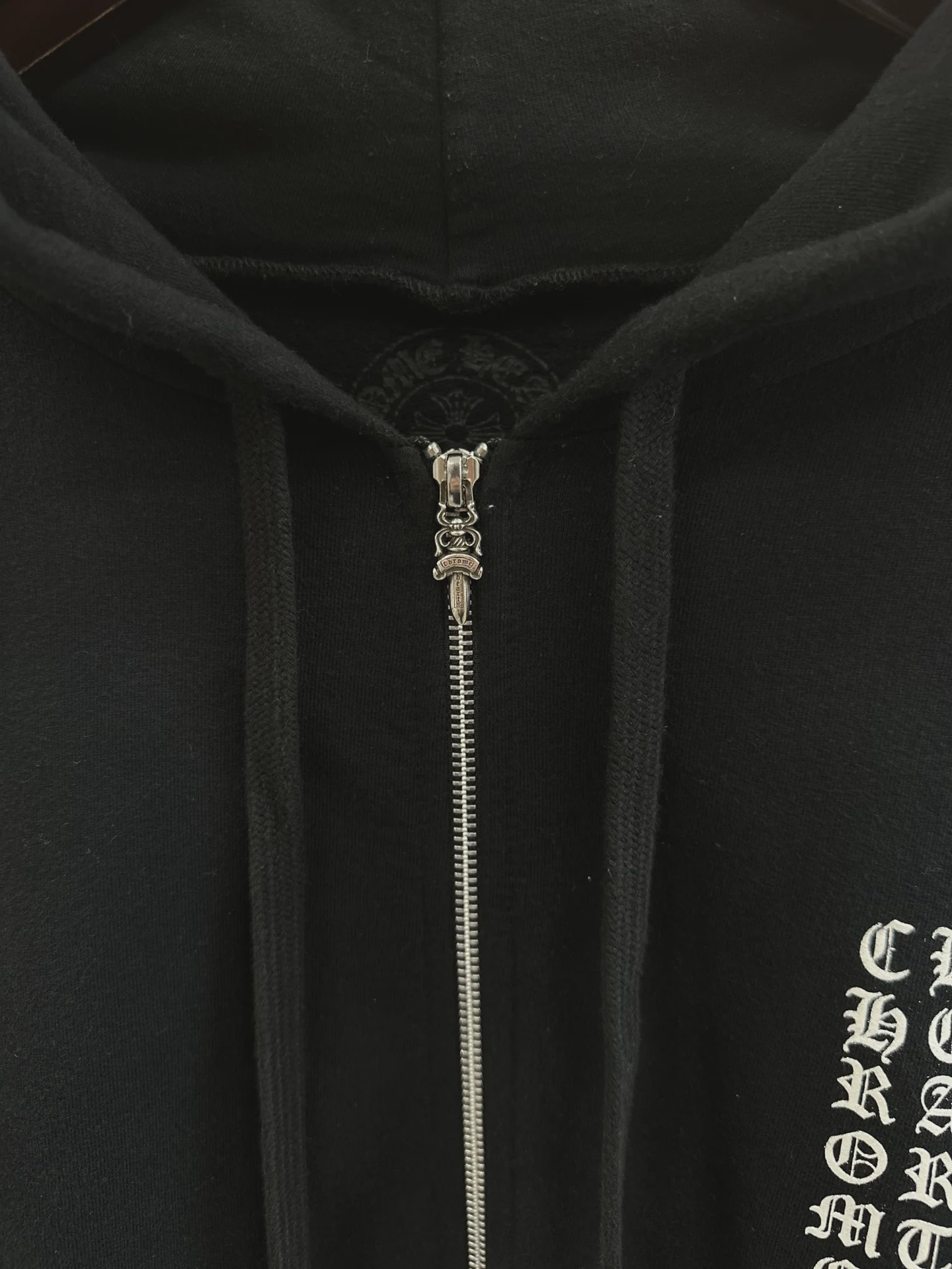 Chrome Hearts Vertical Logo Zip Up Hoodie Black/White • Pre-Owned [9869] - photo 3