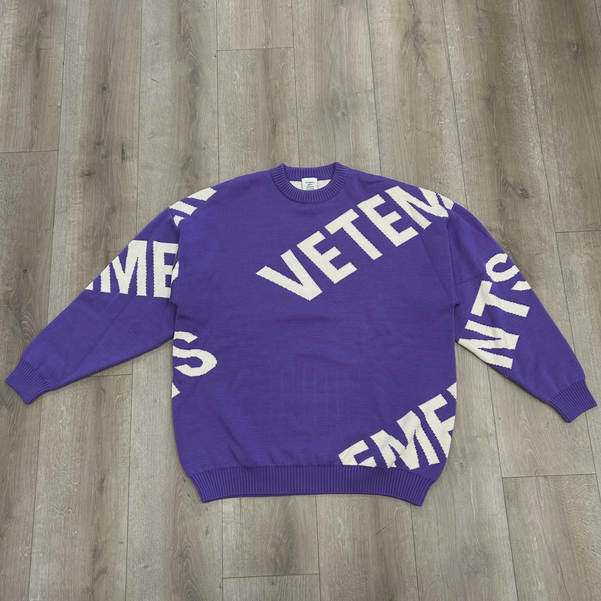 Vetements Giant Logo Knitted Sweater 'Ultraviolet/White' • Pre-Owned [8777]