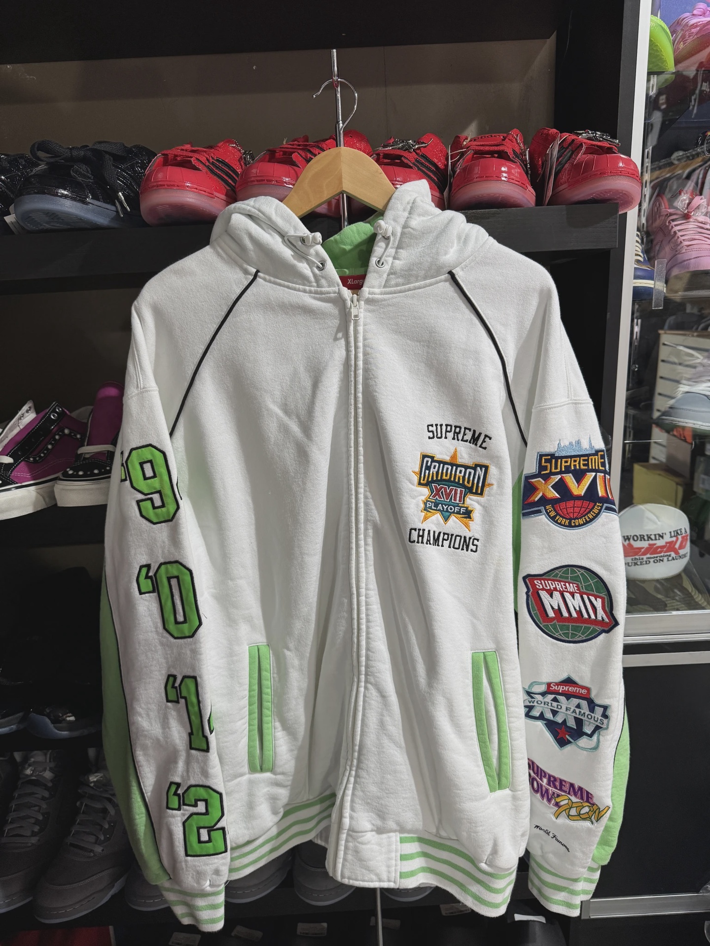 Supreme Playoffs Zip Up Hooded Sweatshirt White • Pre-Owned [6088]
