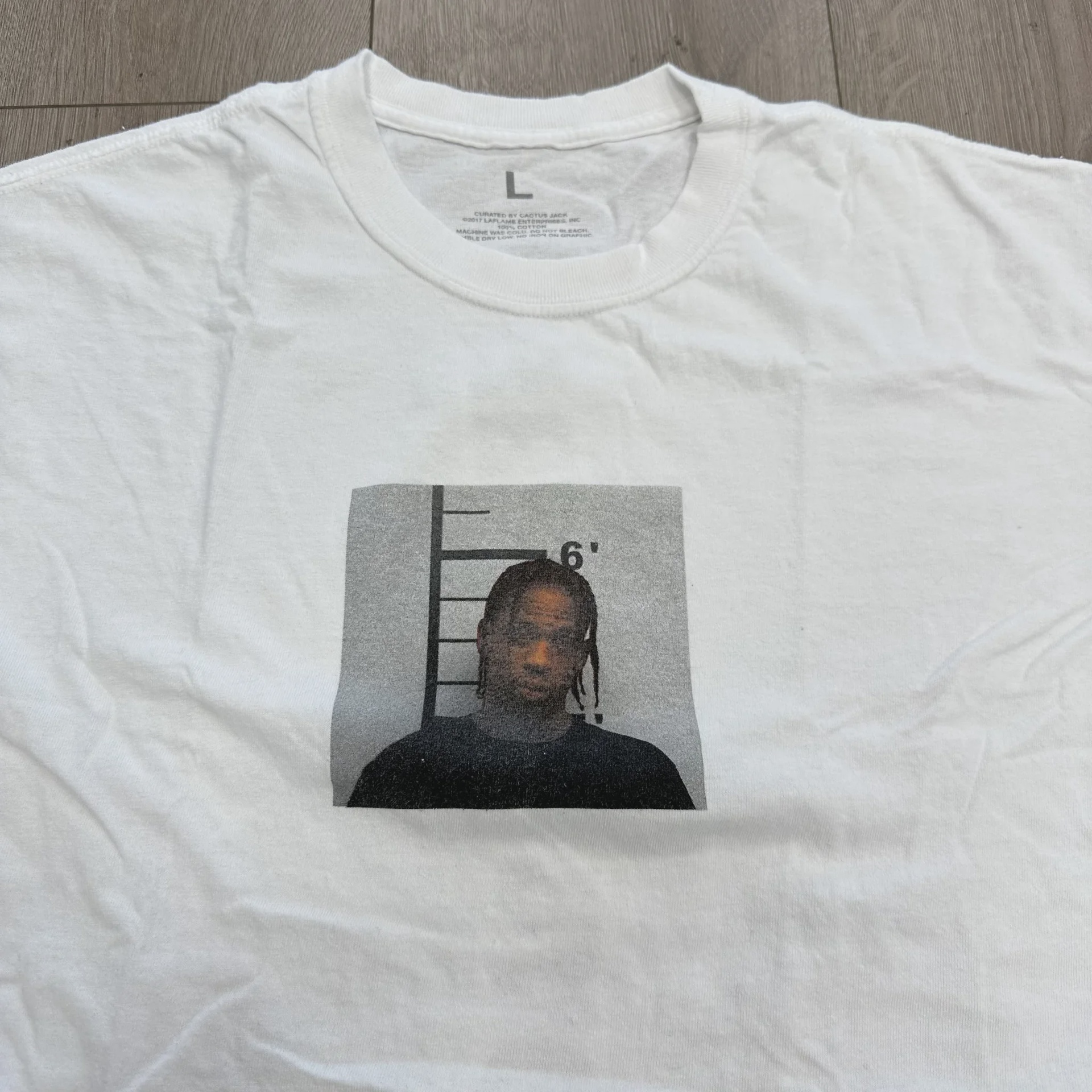Travis Scott Cactus Jack "Free The Rage" Mugshot Tee • Pre-Owned [6334] - photo 5