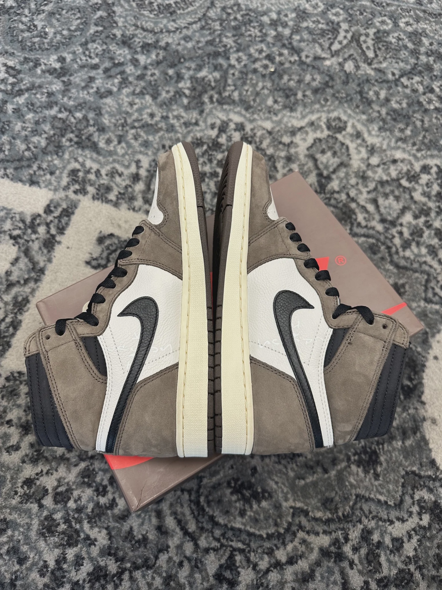 Air Jordan 1 Retro High Original SP Travis Scott Mocha • Brand New [3665] - photo 4