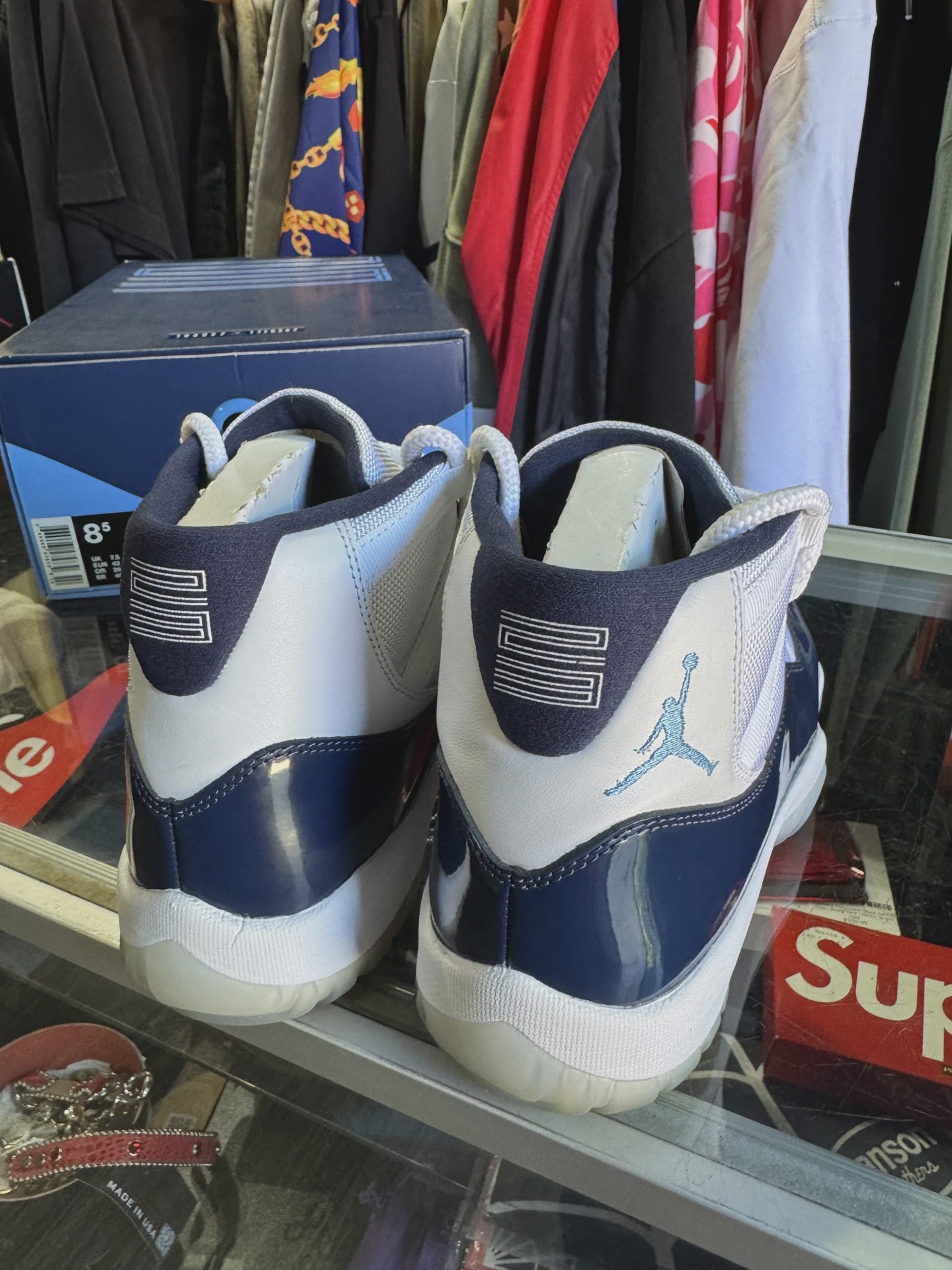 Air Jordan 11 Retro UNC Win Like 82 • Pre-Owned [0821] - photo 3