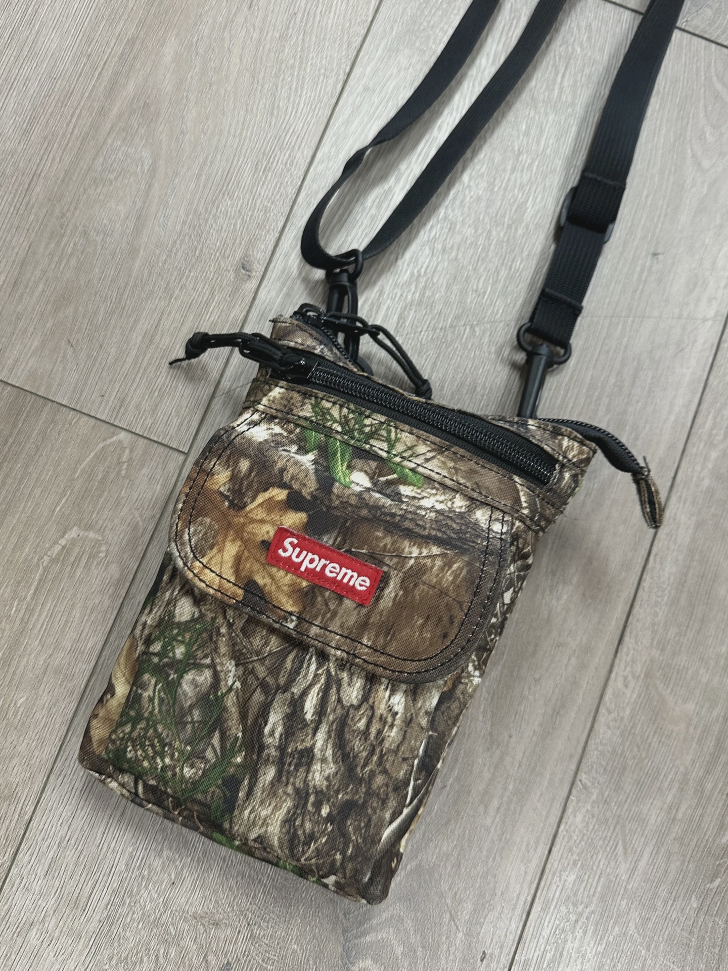 Supreme Shoulder Bag (FW19) Real Tree Camo • Pre-Owned [5200] 2
