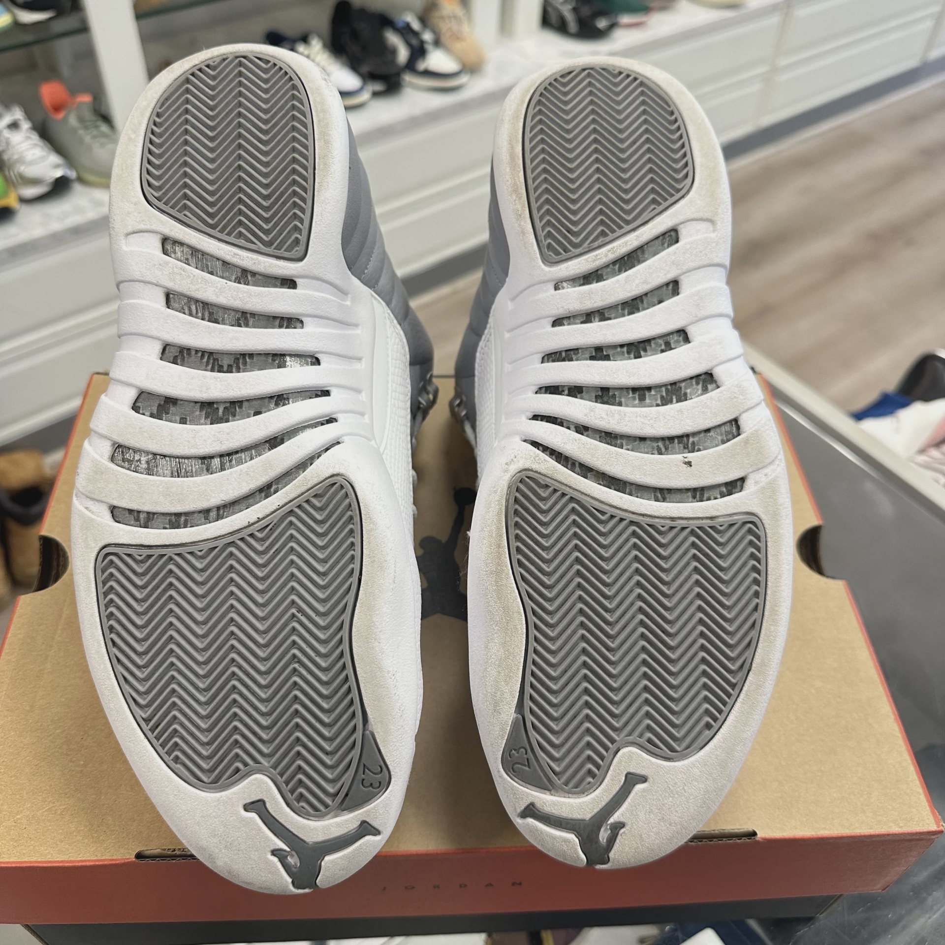 Air Jordan 12 Retro Stealth • Pre-Owned [1853] 4
