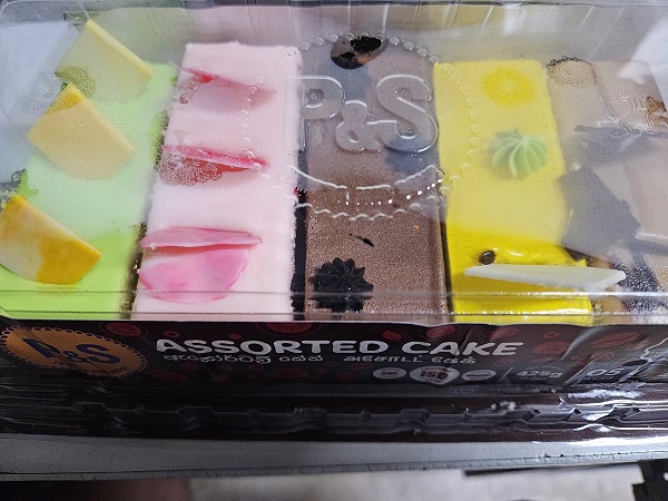 P&S Assorted Cake Pieces 425g (Only on Shop Visits)