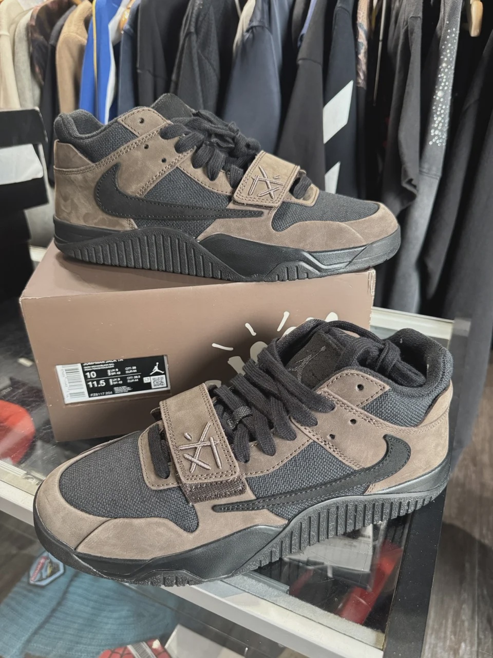 Jordan Jumpman Jack TR Travis Scott Dark Mocha • Pre-Owned [2199] - photo 1