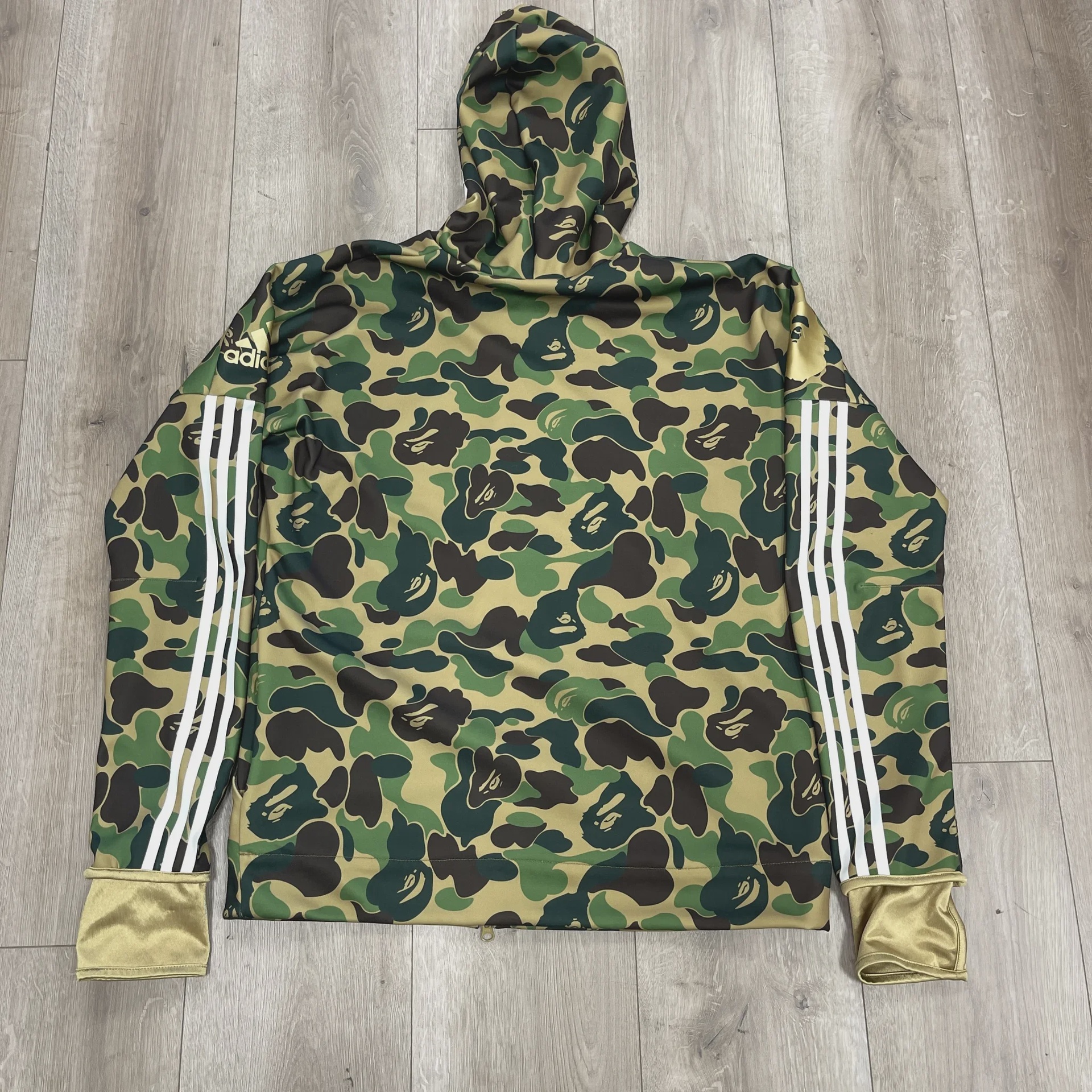 SS19 BAPE x Adidas SB Shark Hoodie Green • Pre-Owned [0643] - photo 8